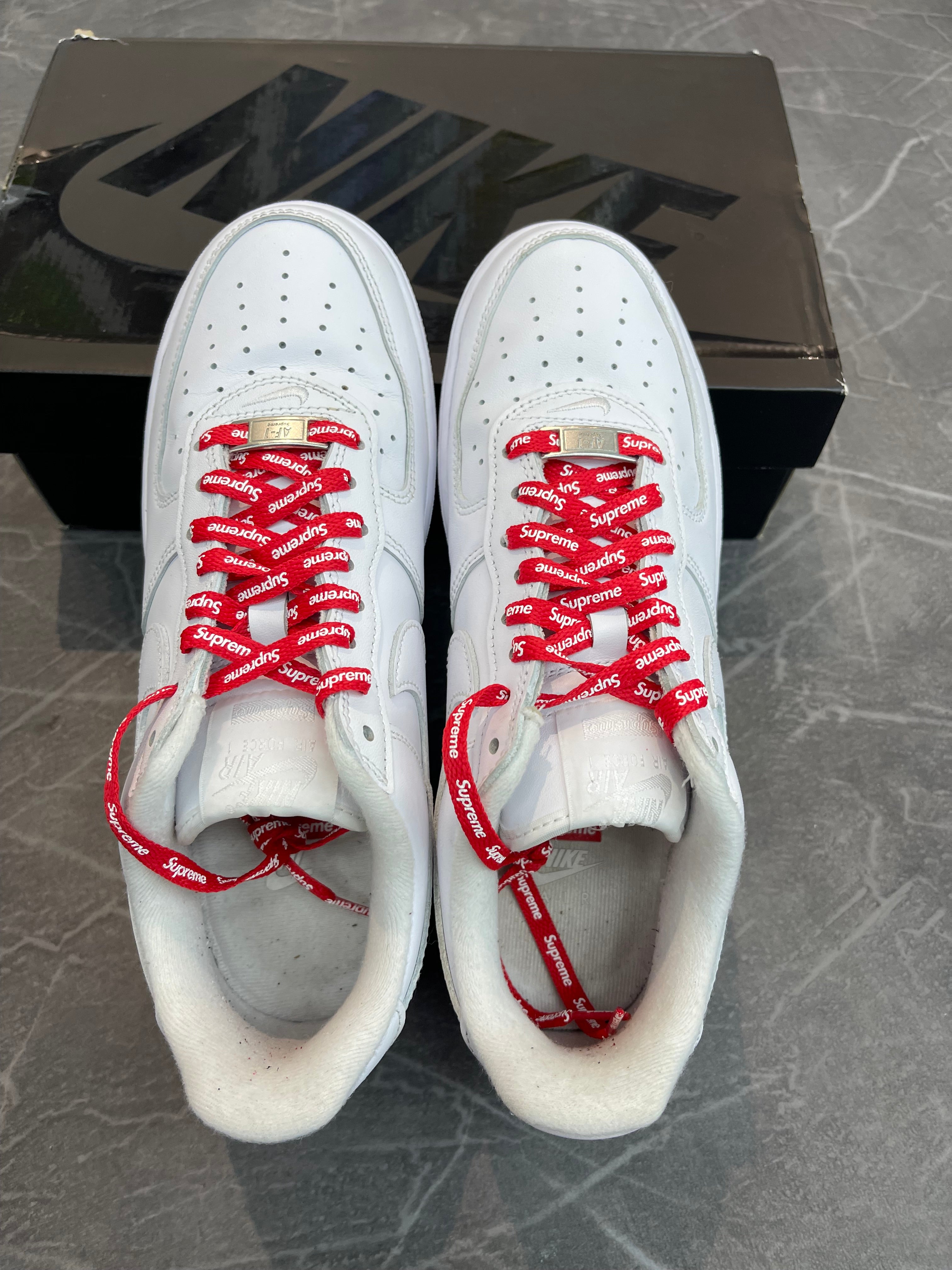 Nike Air Force 1 Low Supreme “White”