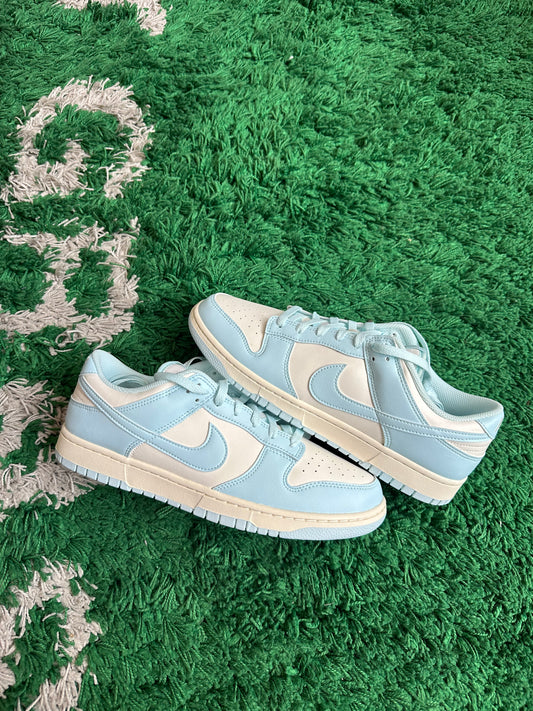Nike Dunk Low “Glacier Blue”