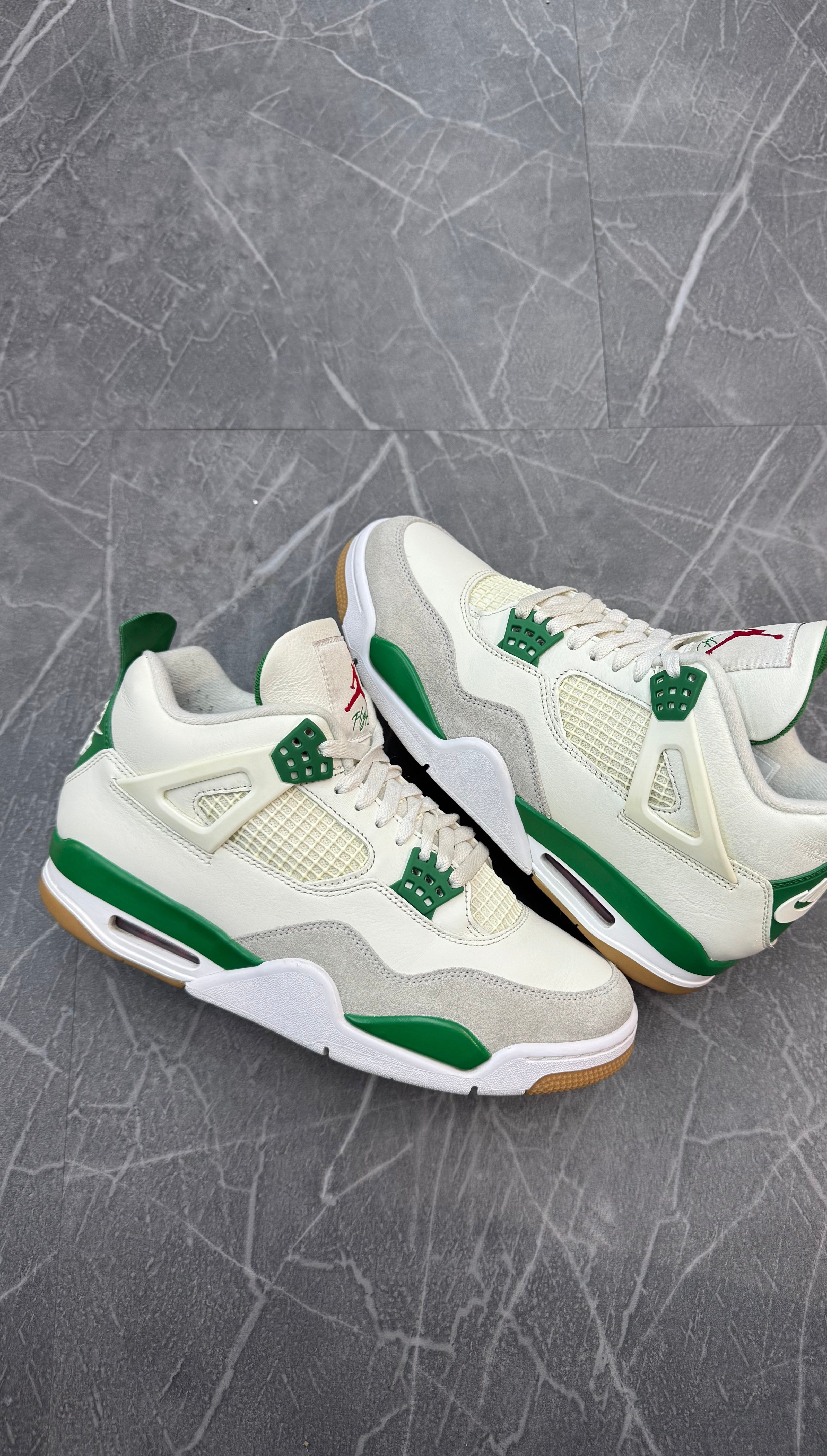 Jordan 4 SB Pine Green