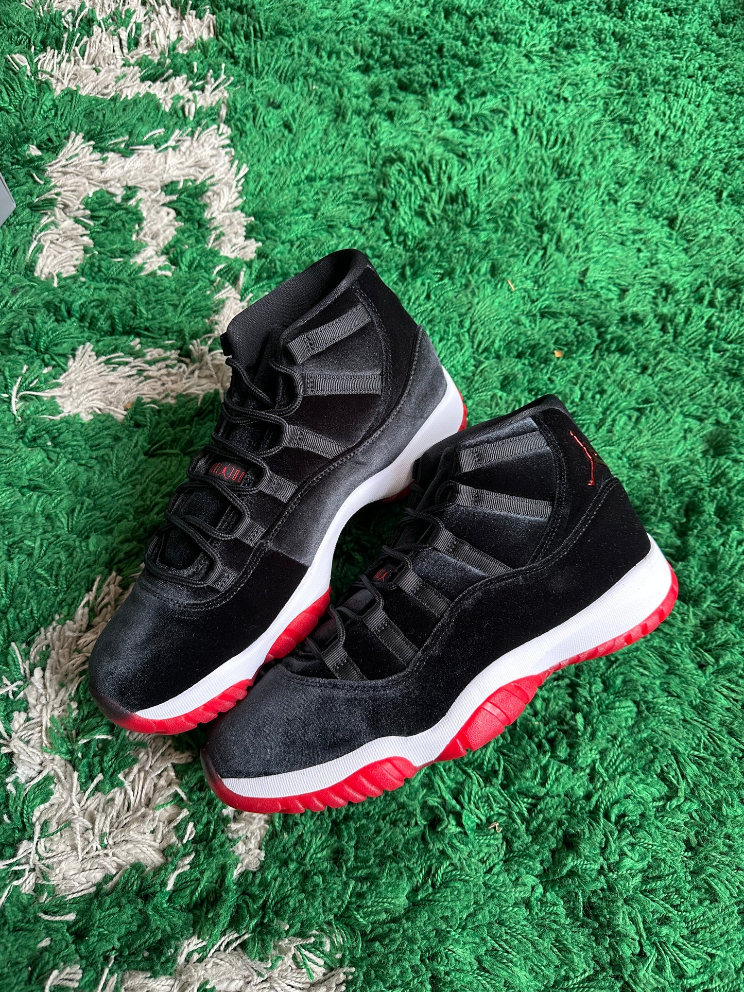 Jordan 11 “Bred Velvet”
