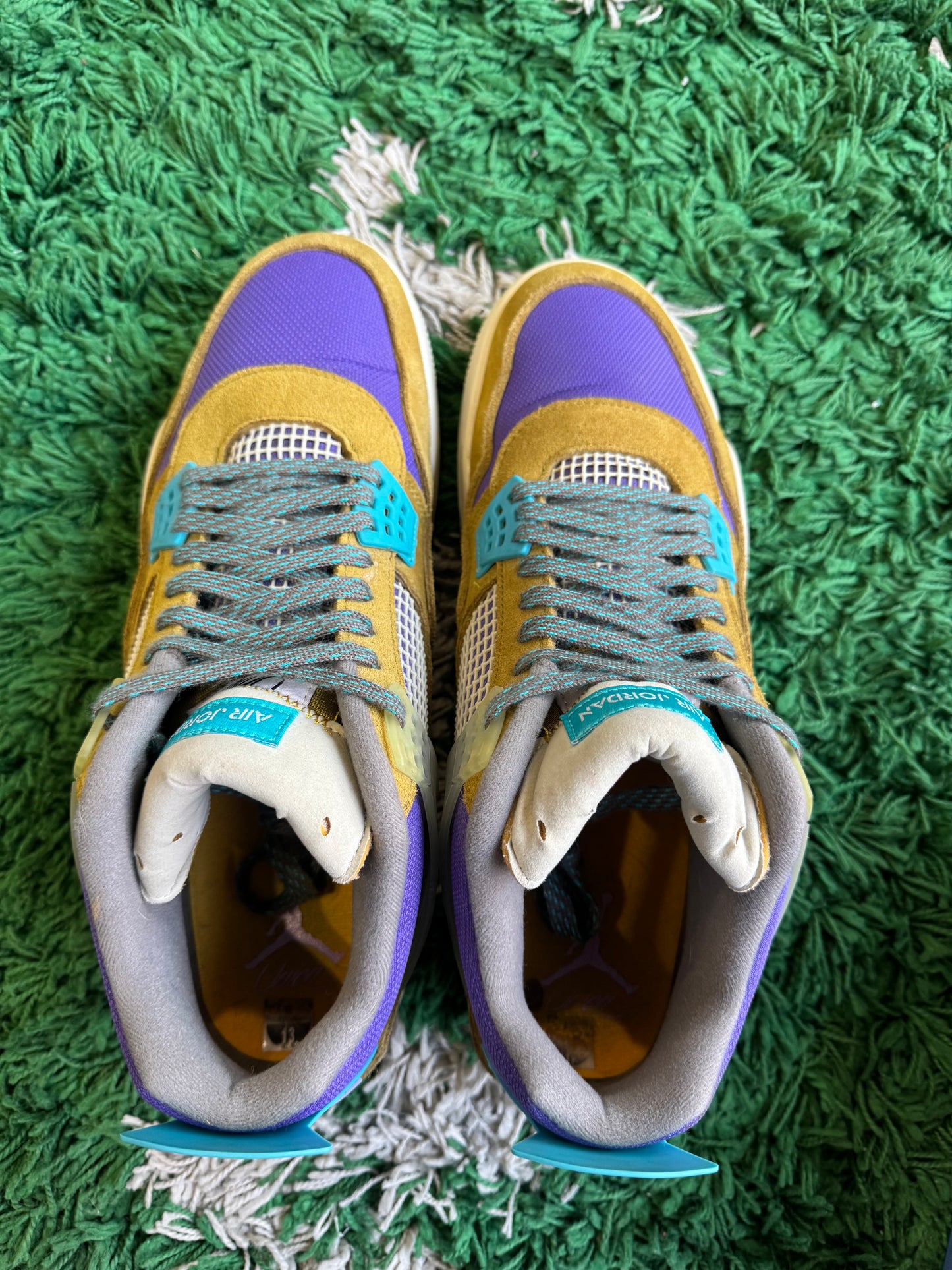 Jordan 4 x Union “Desert Moss”