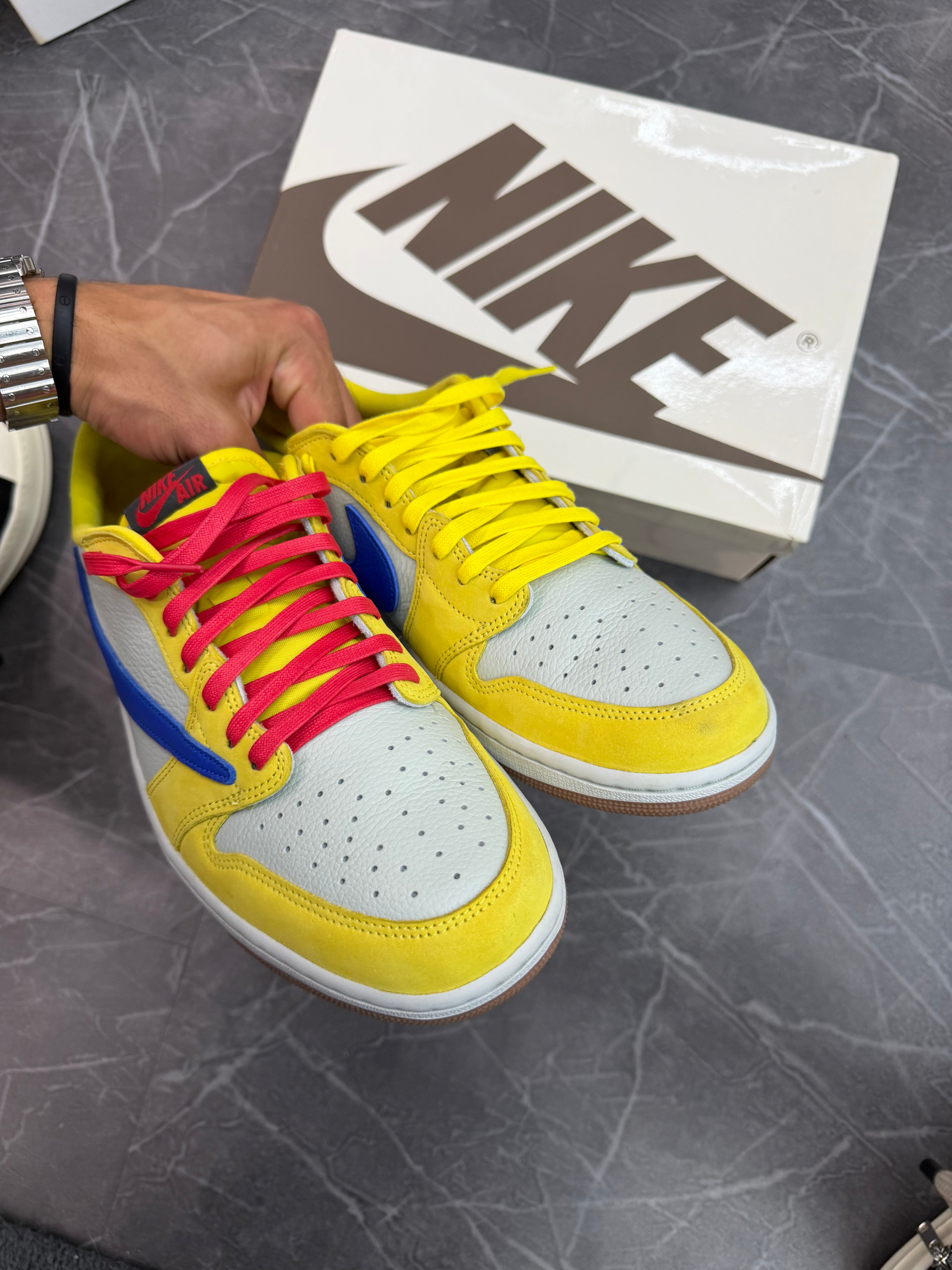 Jordan 1 Low Travis Scott “Canary”