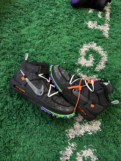 Off-White Air Force 1 Mid “Black”