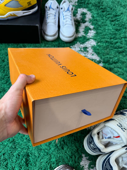 Louis Vuitton Trainer “White Denim”