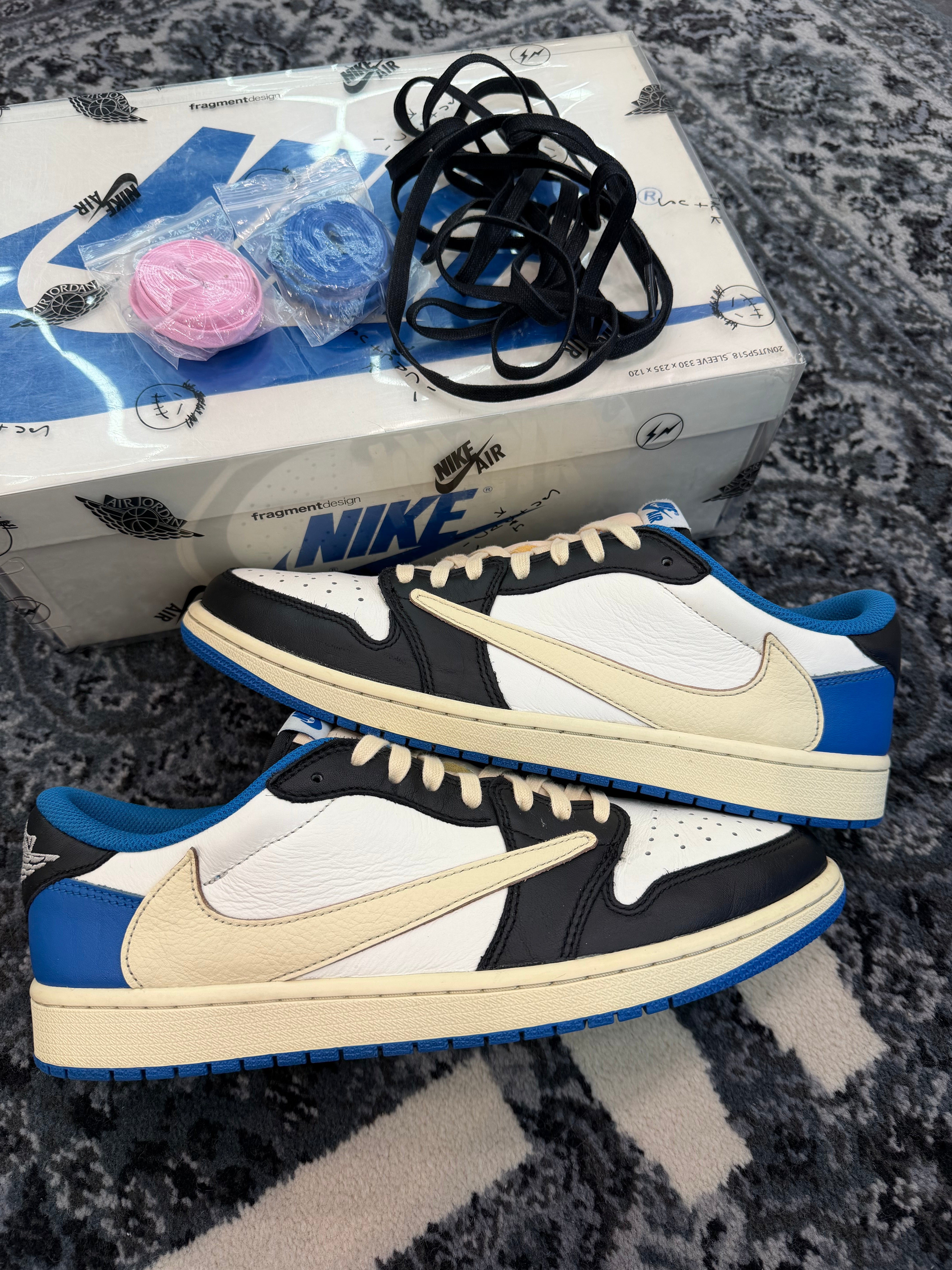 Jordan 1 Low x Travis Scott “Fragment”