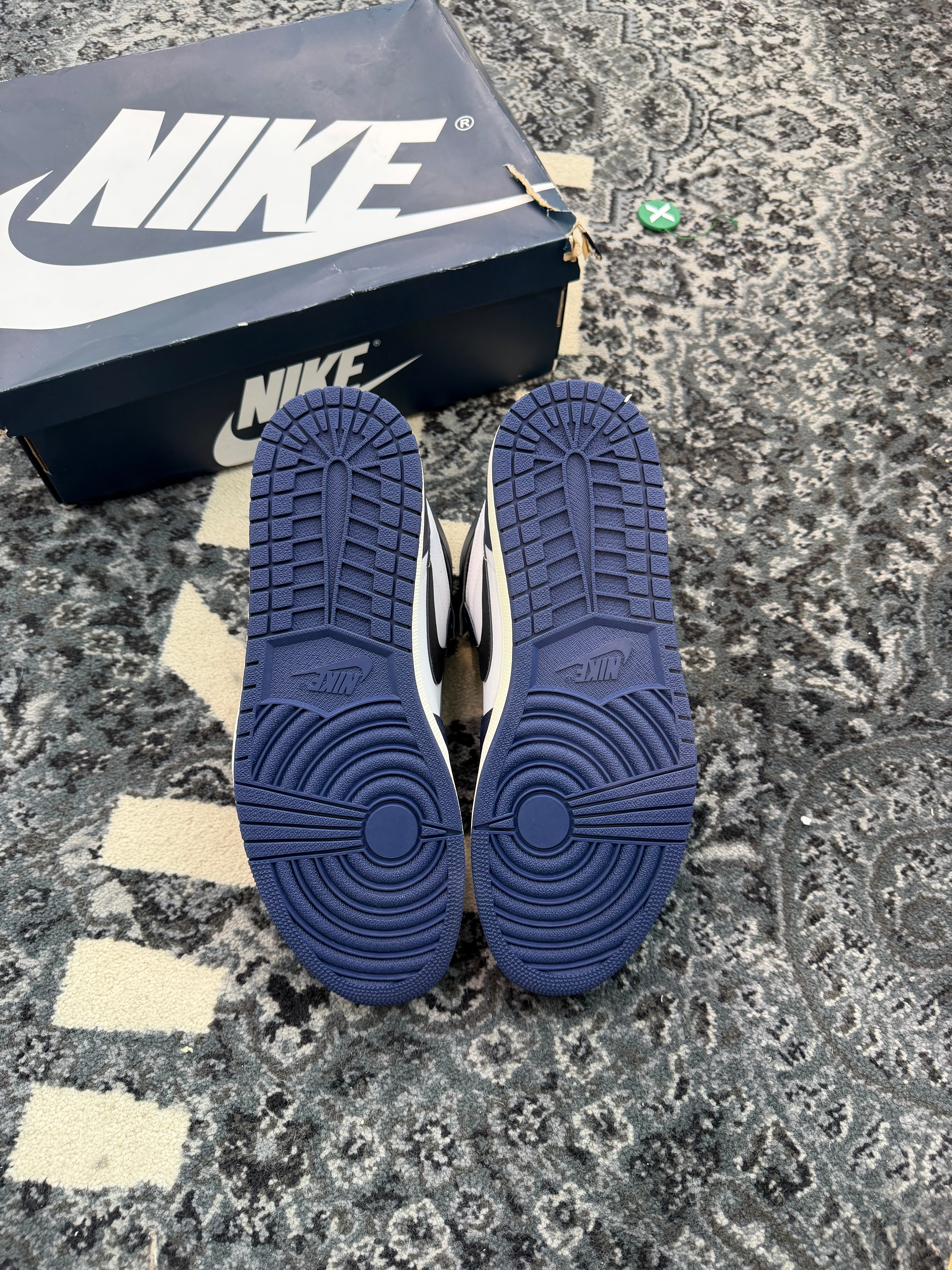 Jordan 1 High “Midnight Navy”