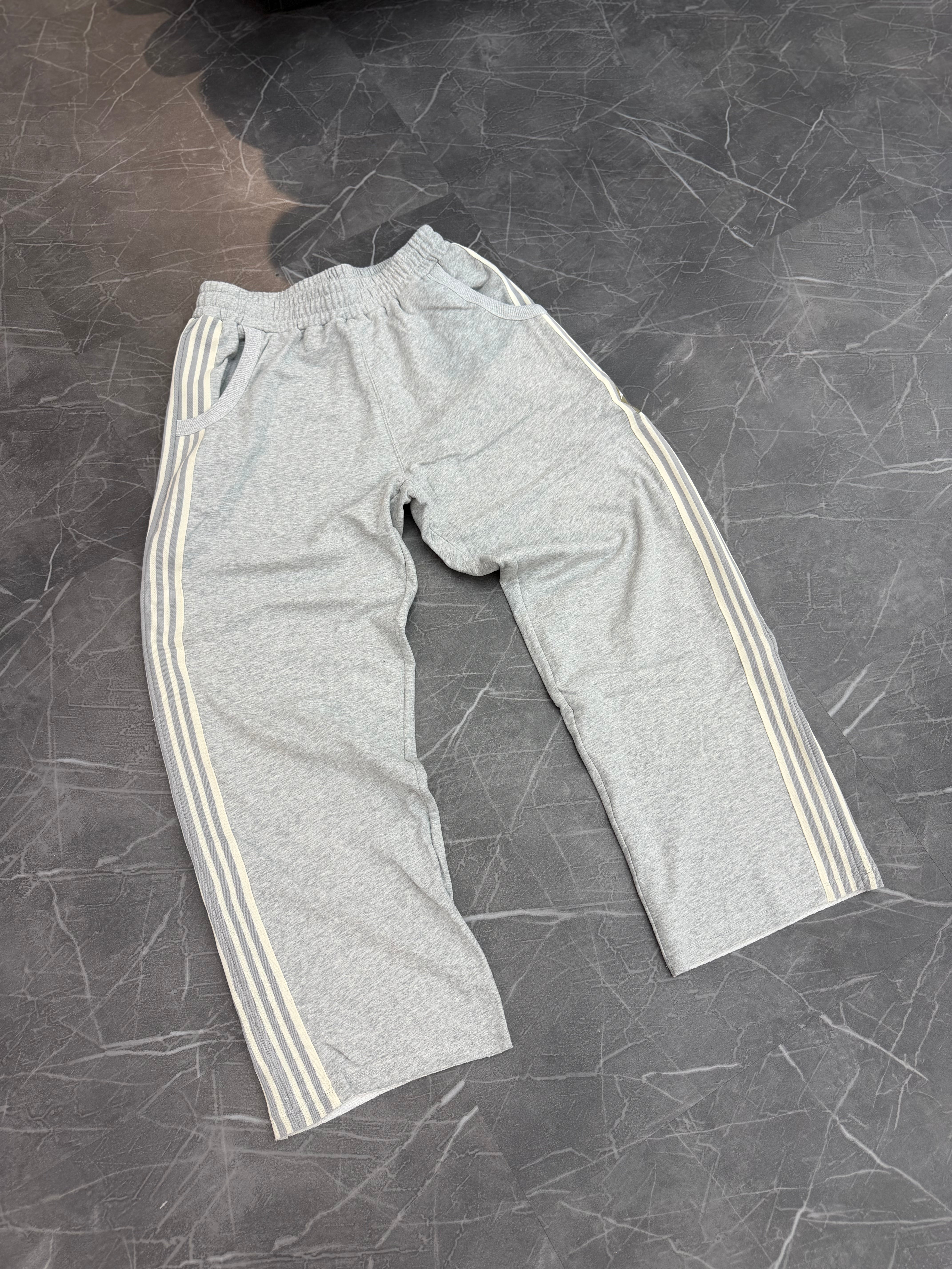 GV Gallery Raspberry Hills Lil Leon Sweatpants “Grey”