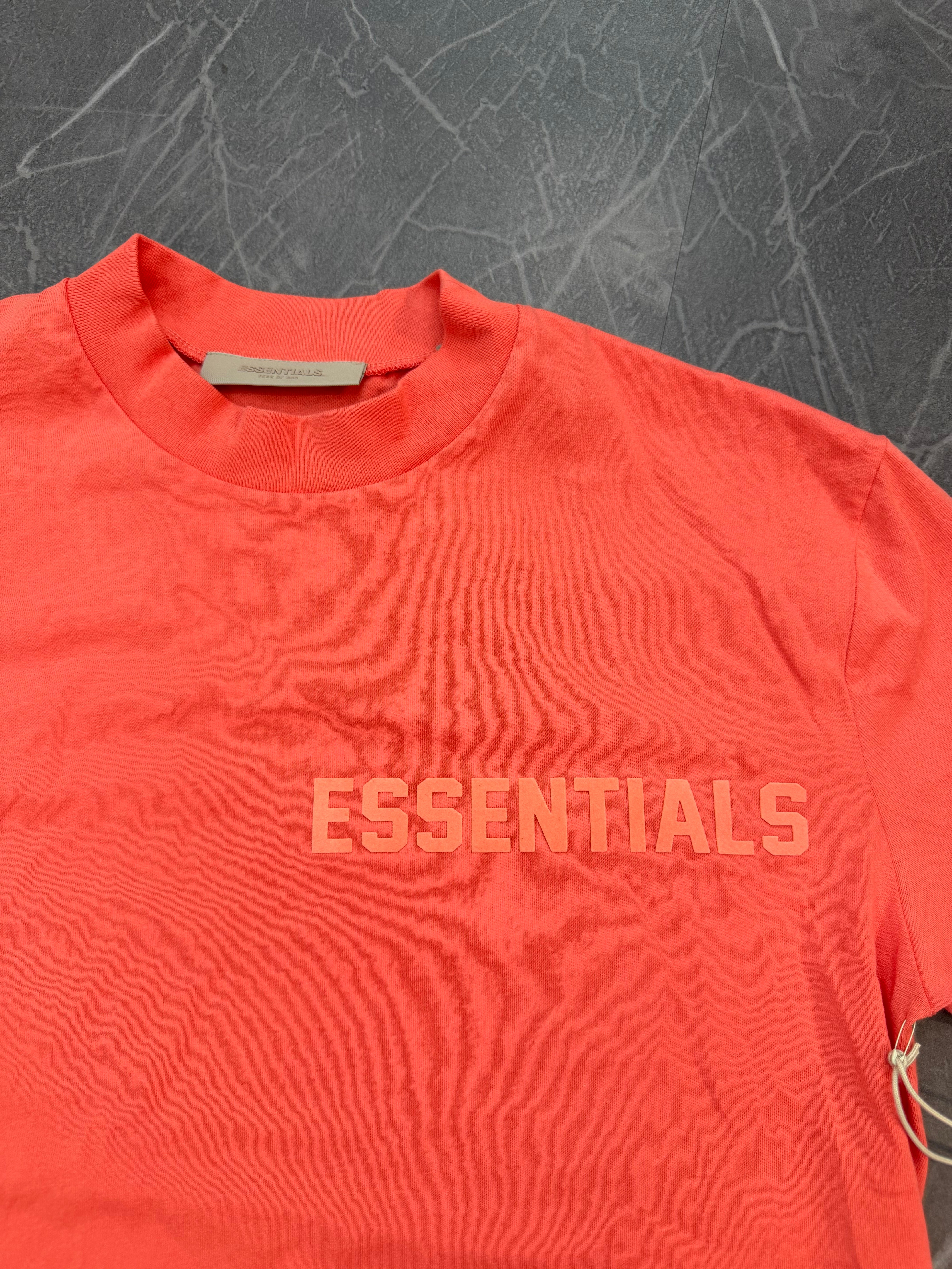 Essentials Tee “Coral”