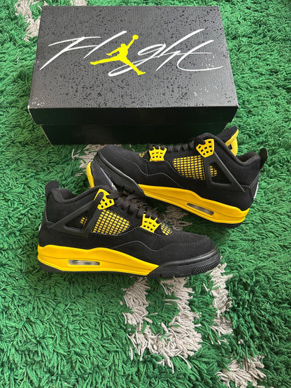 Jordan 4 “Thunder”