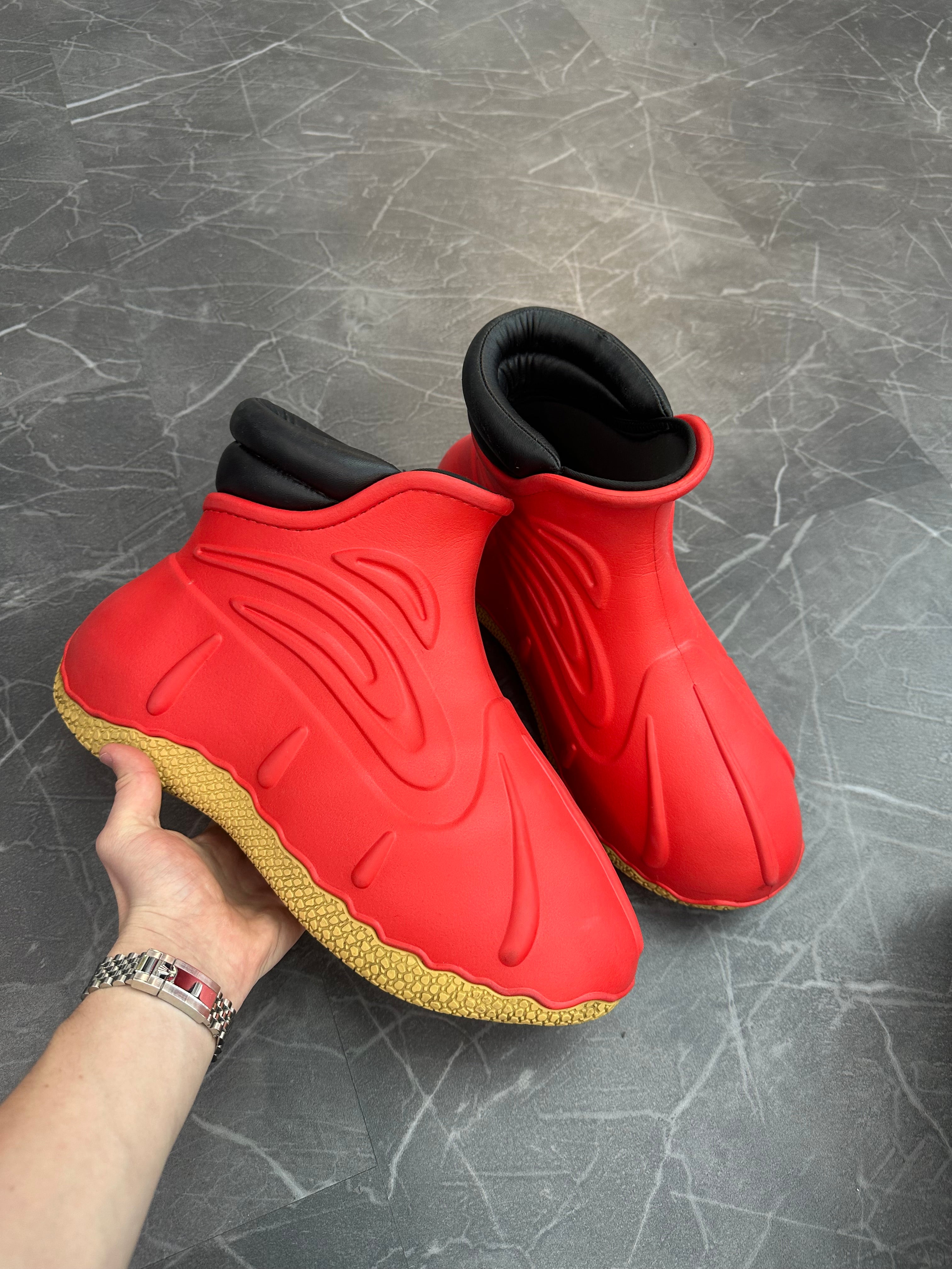 NLE CHOPPA Duck Boot “Red”