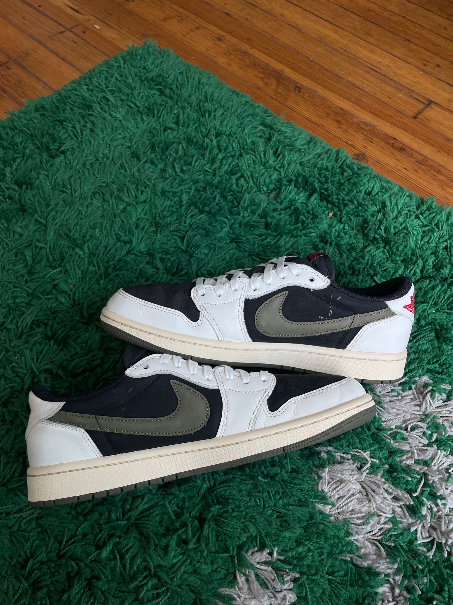 Jordan 1 Low x Travis Scott “Olive”