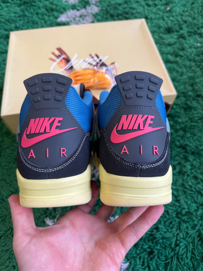 Jordan 4 x Union “Off Noir”