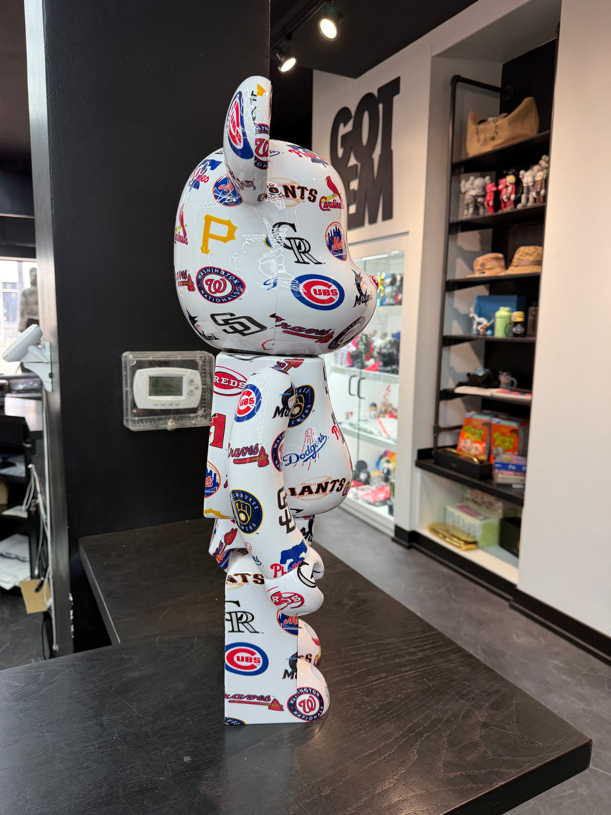 BearBrick 1000% MLB “National League”