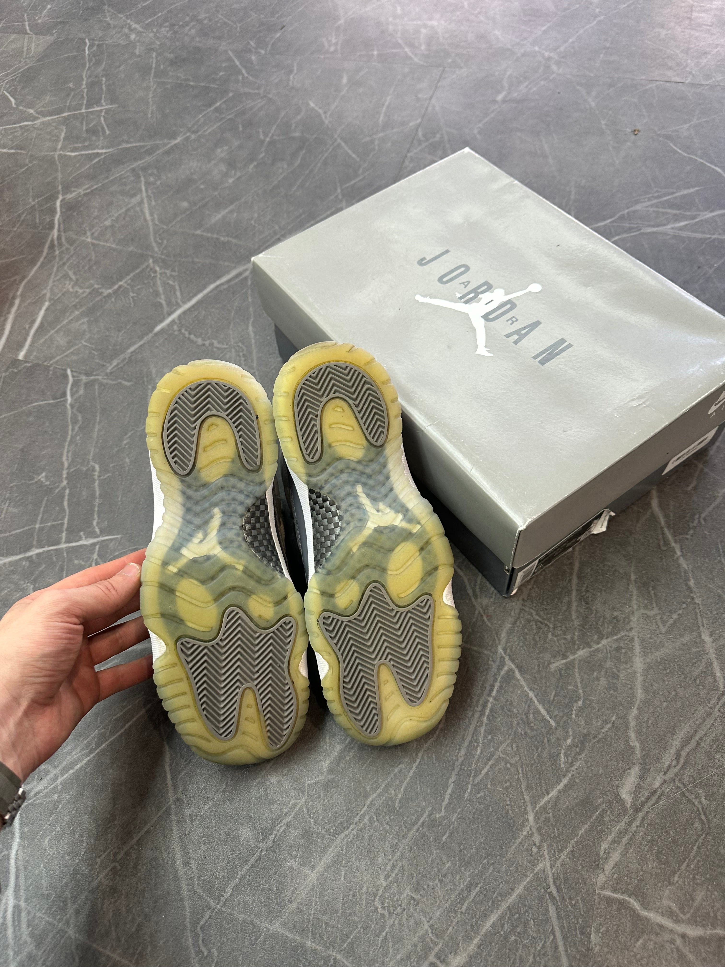 Saturday Steal Jordan 11 Cool Grey (6Y)