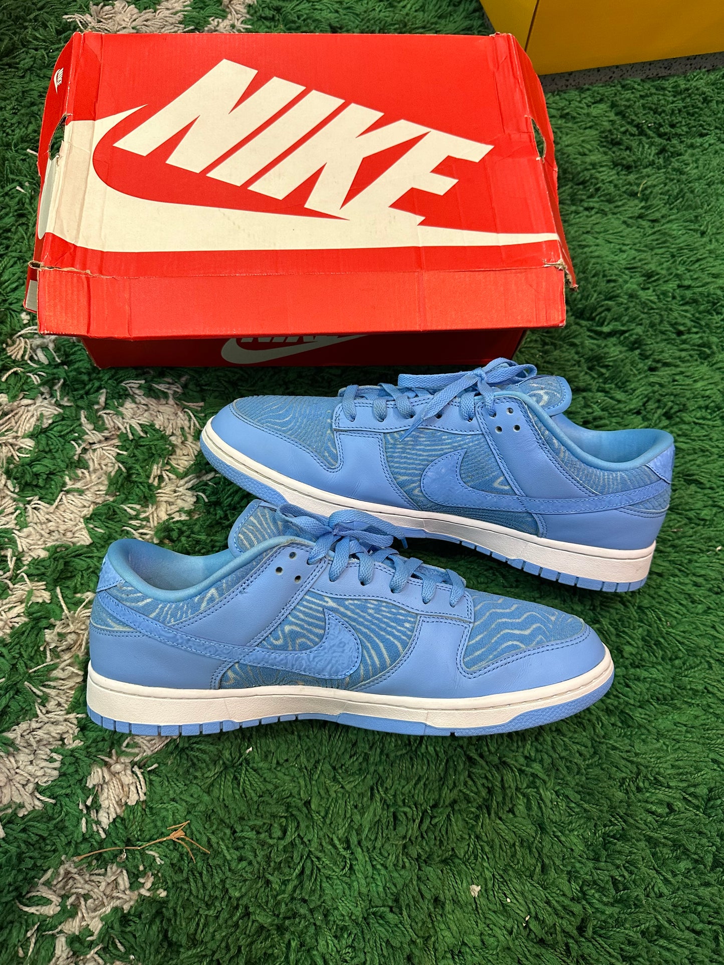 Nike Dunk Low Topography “University Blue”