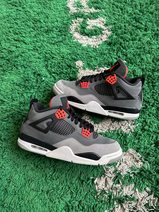Jordan 4 “Infrared”