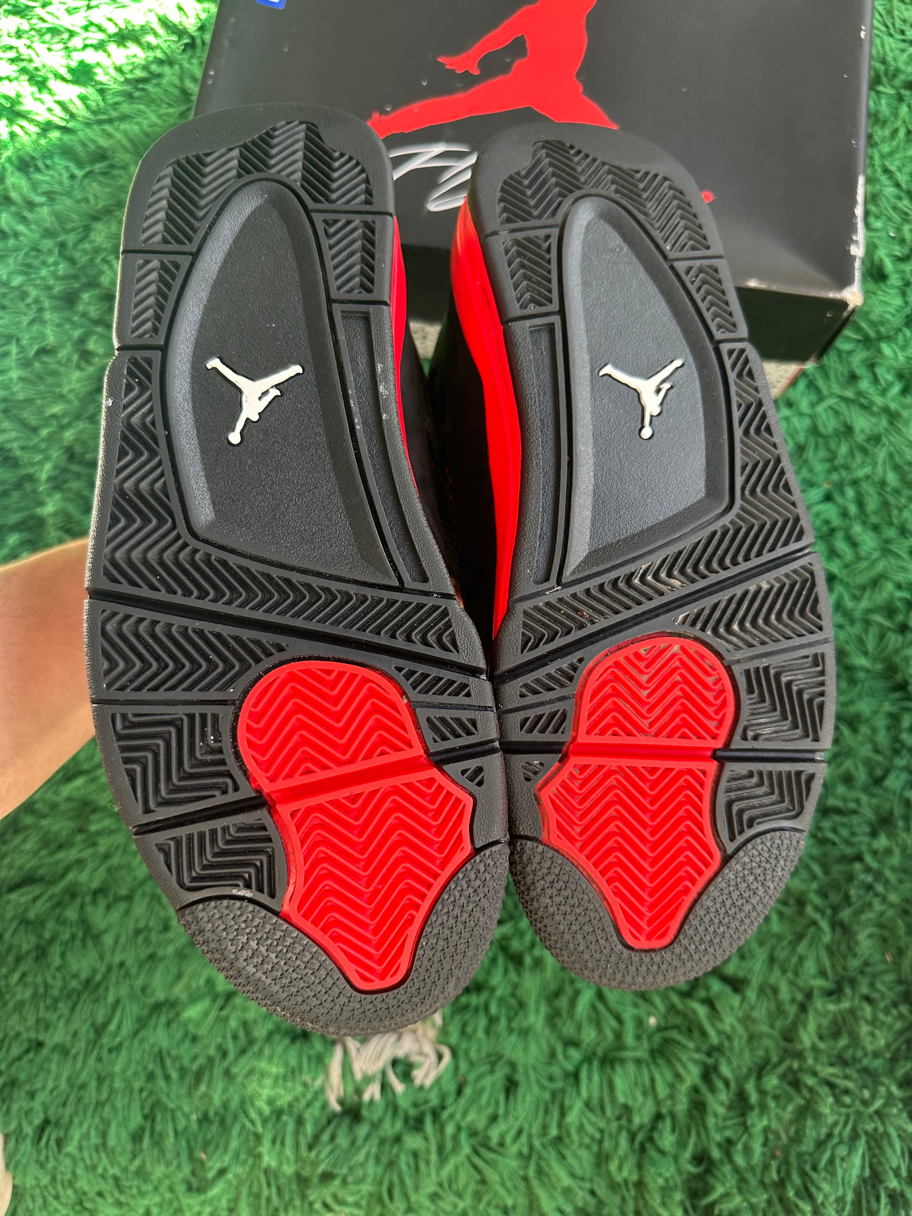 Jordan 4 “Thunder”