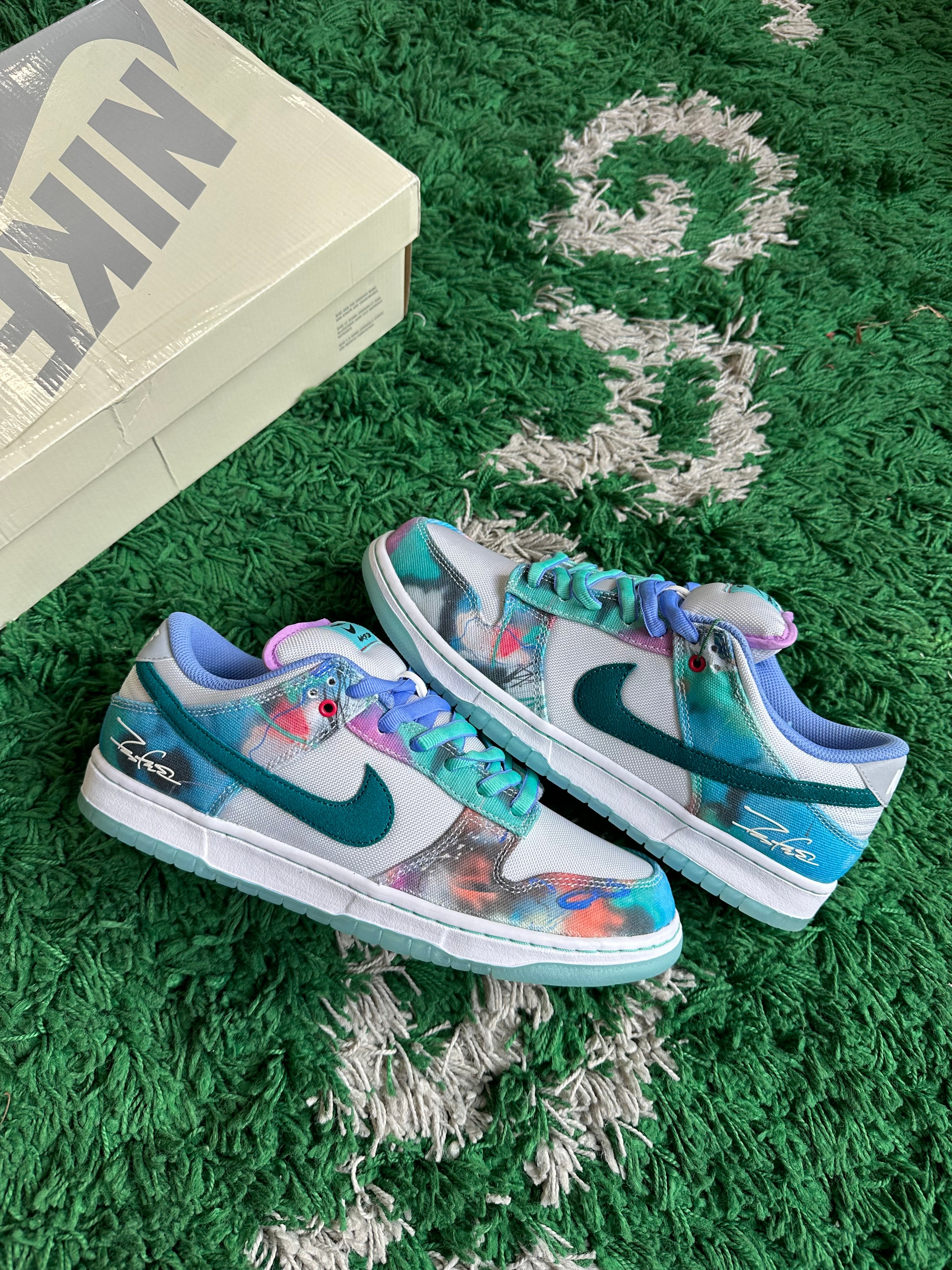 Nike SB Dunk Low “Futura Laboratories Bleached Aqua”