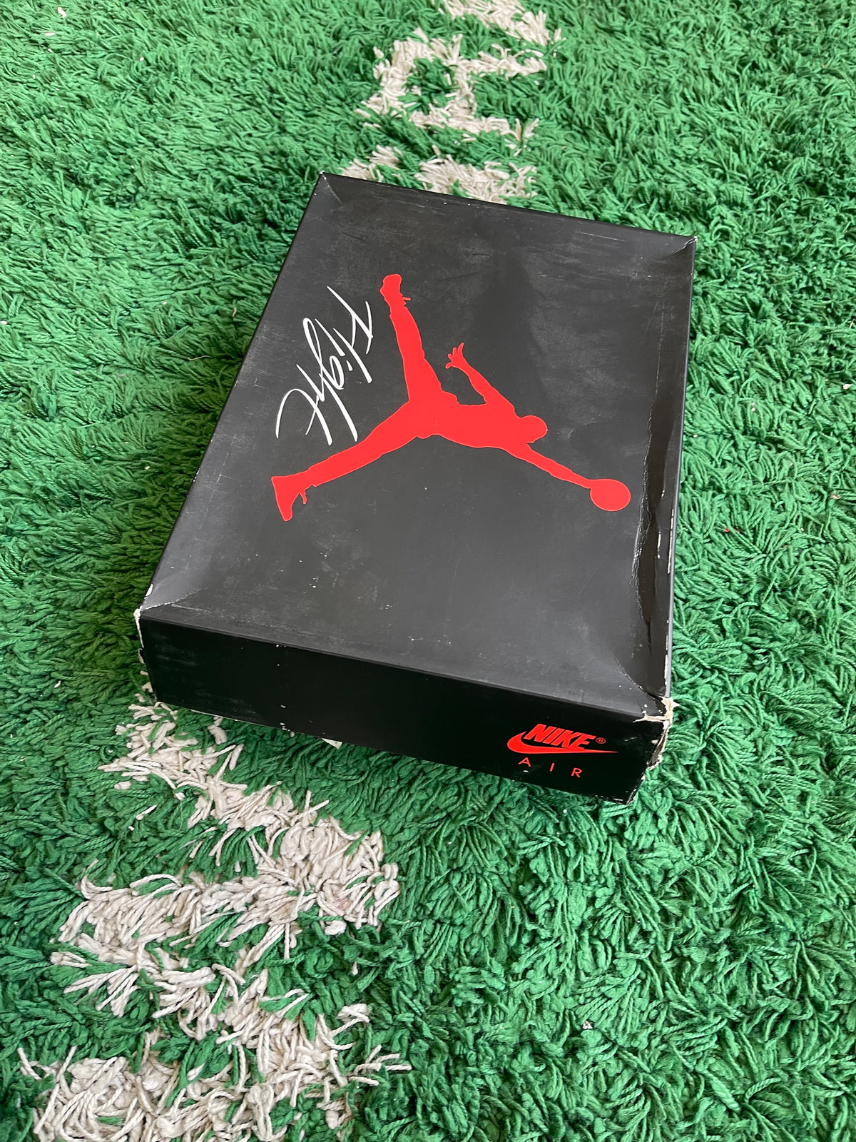 Jordan 4 “Fire Red”