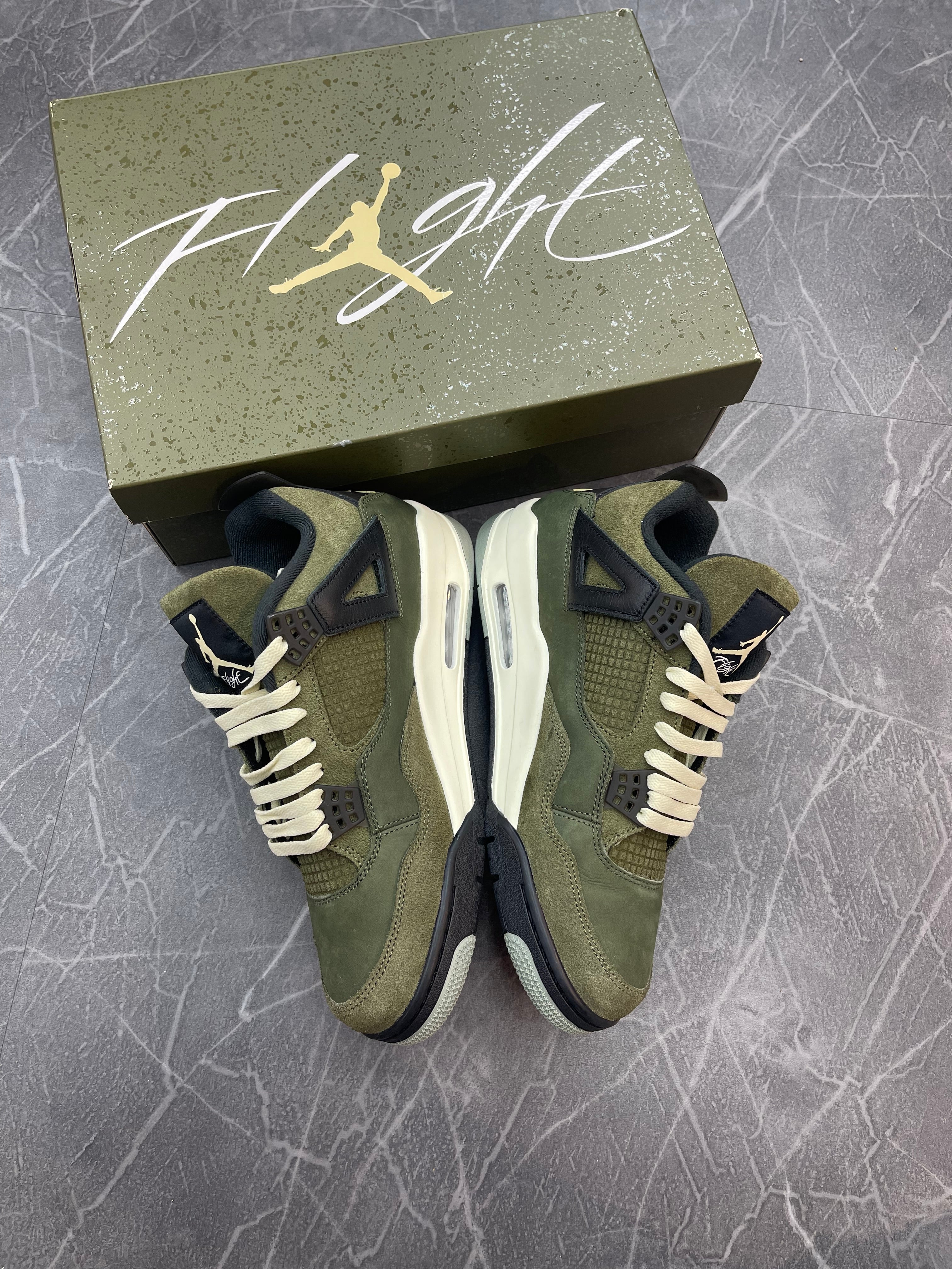 Jordan 4 “Craft Medium Olive”