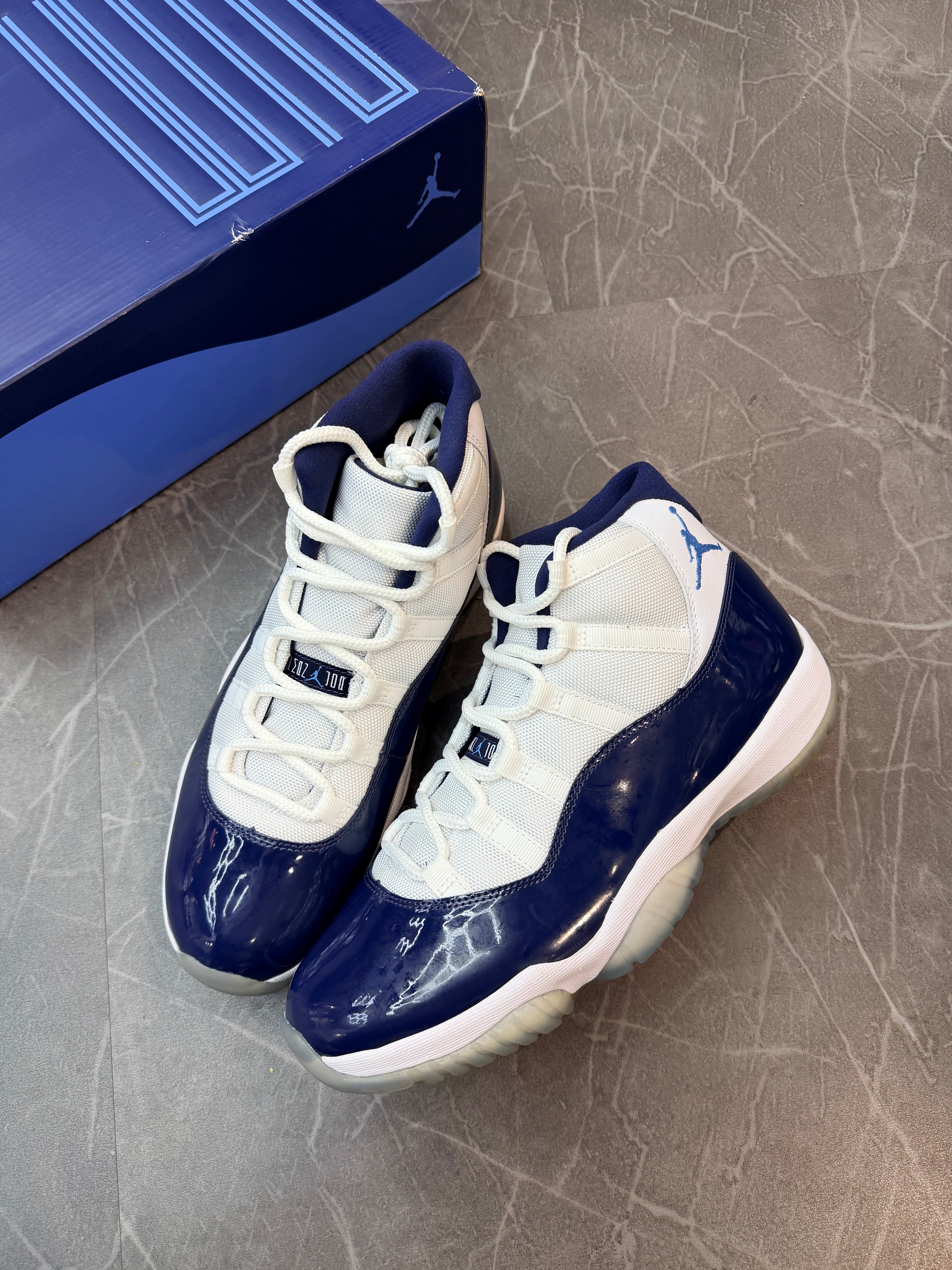 Jordan 11 “UNC Win like 82”