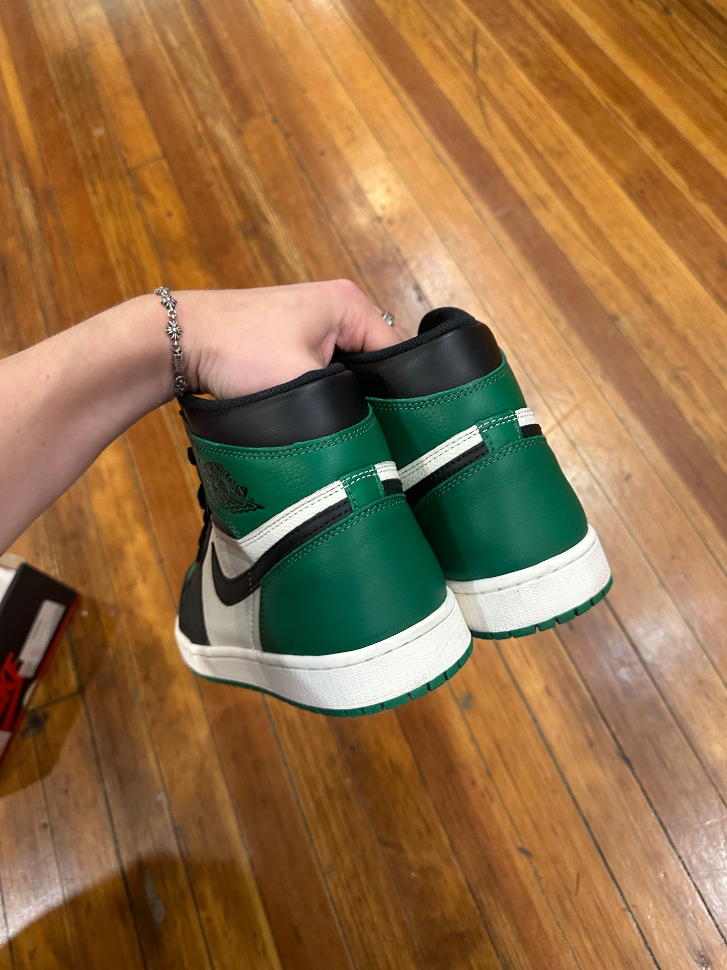 Jordan 1 High “Pine Green” 1.0