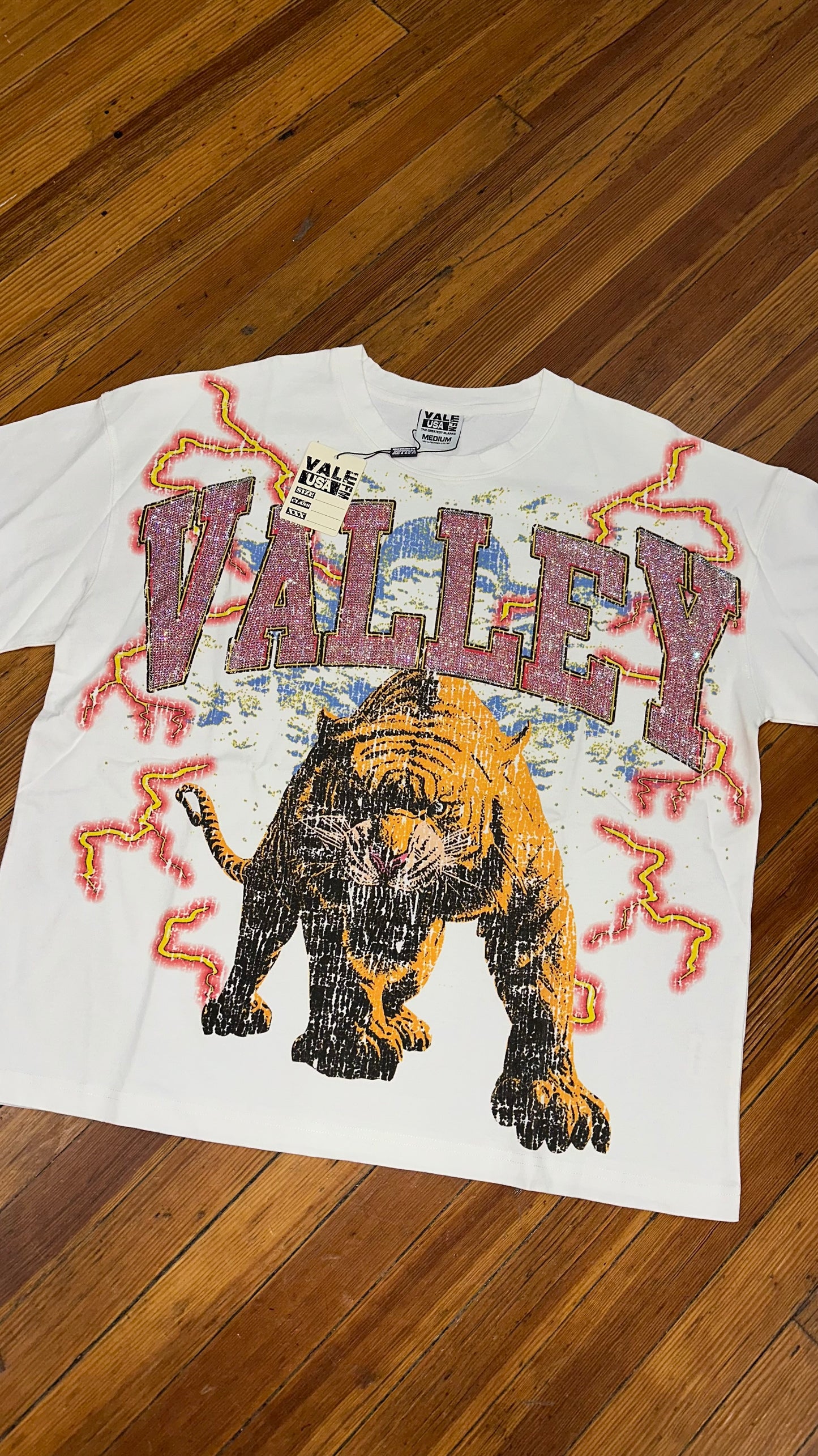 Vale Eye of the Tiger Bling Tee