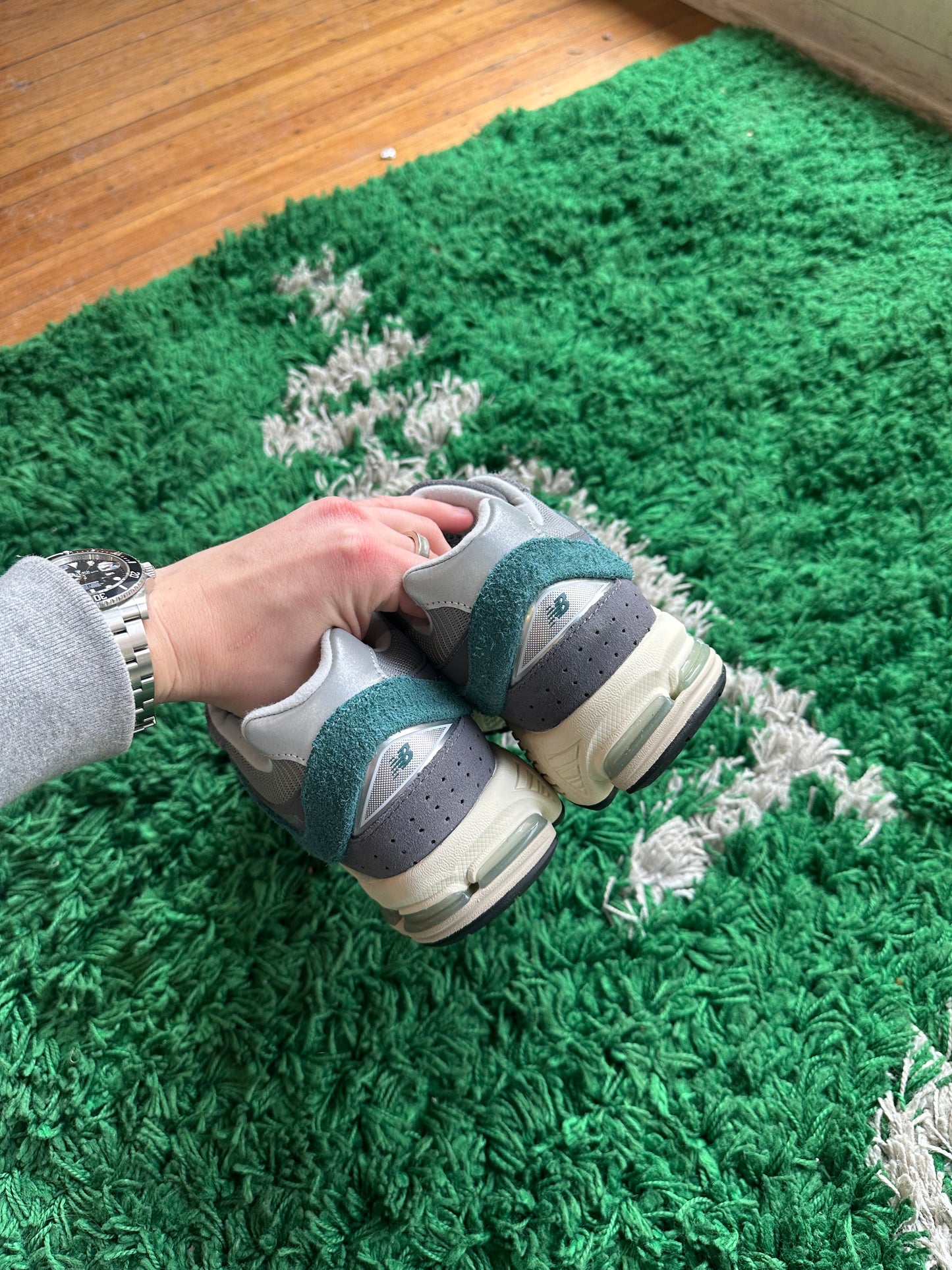 New Balance 2002R “New Spruce Magnet”