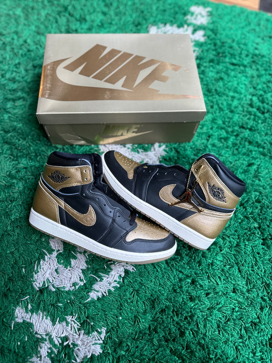 Jordan 1 High “Metallic Gold”