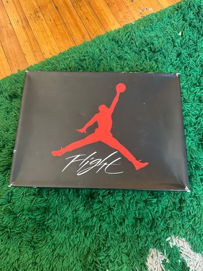 Jordan 4 “Red Thunder”