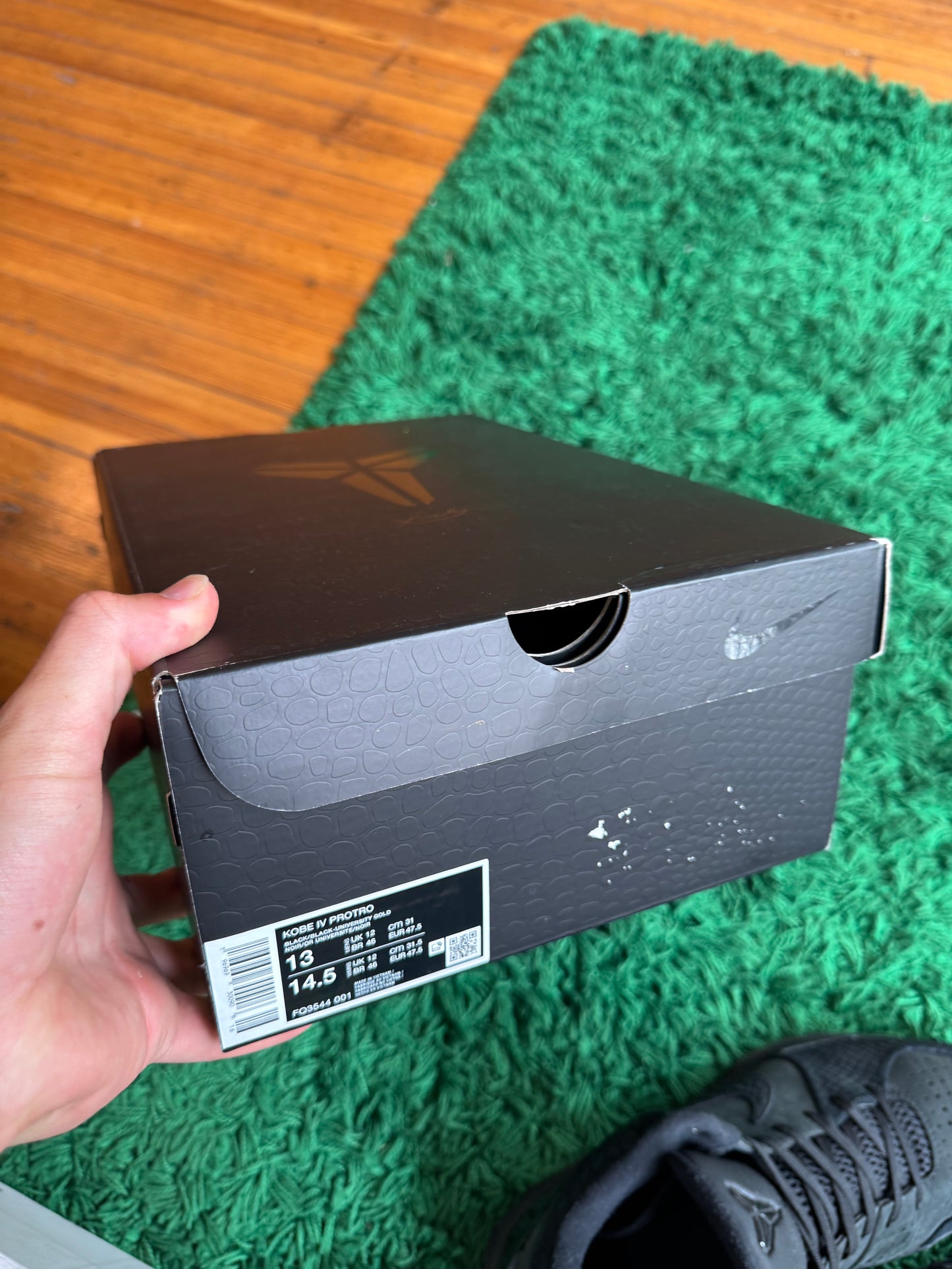 Kobe 4 Protro “Gift of Mamba”