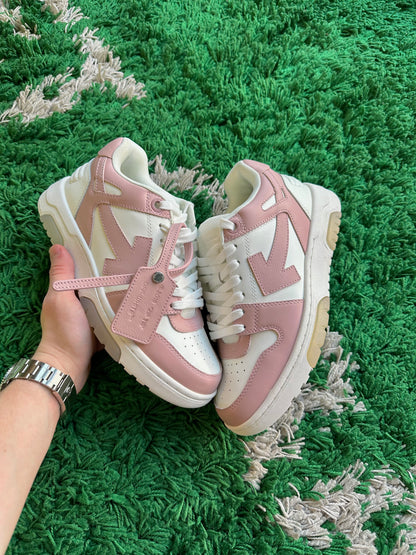 Off-White Out of office “Pink”