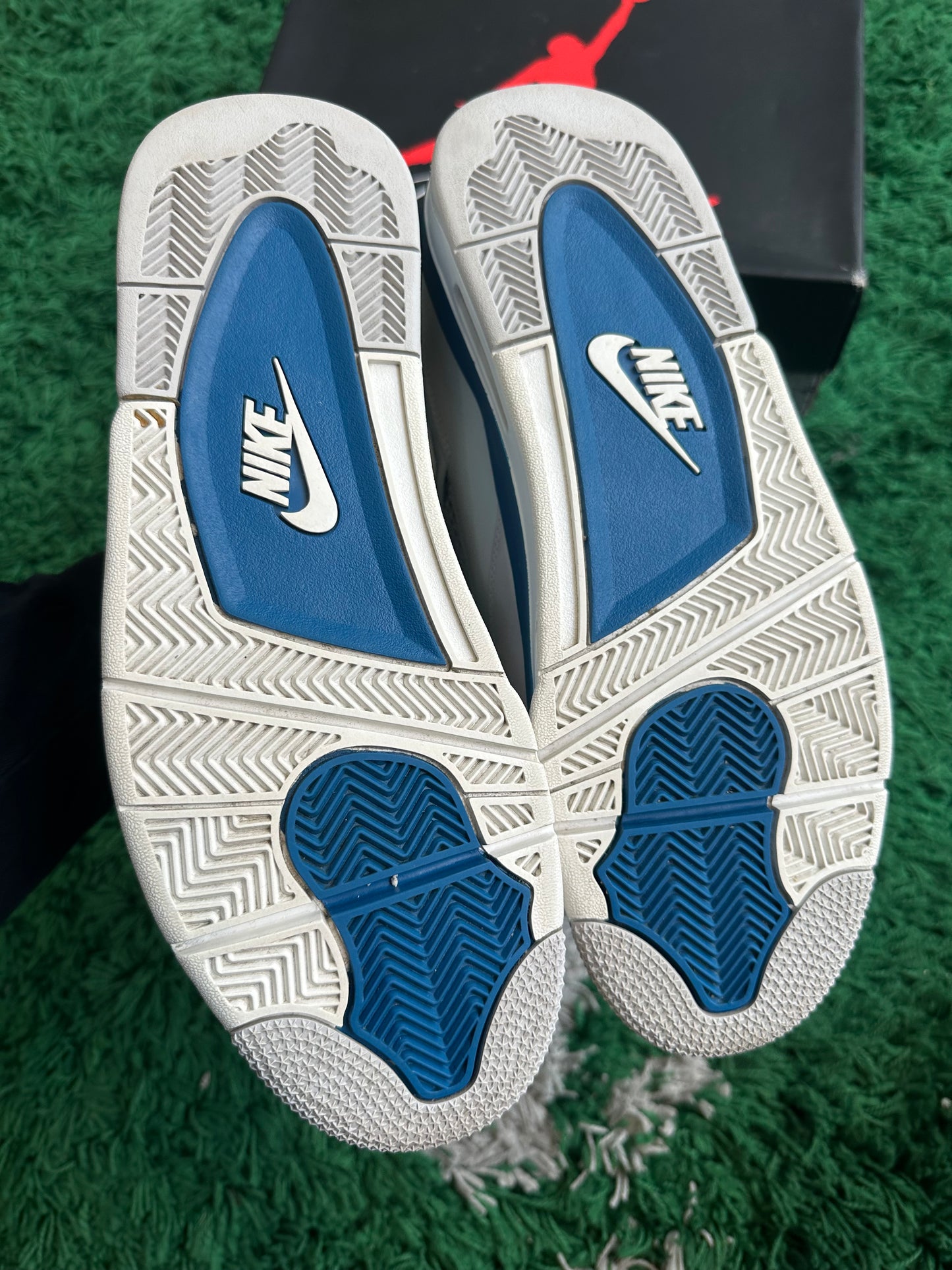 Jordan 4 “Military Blue”