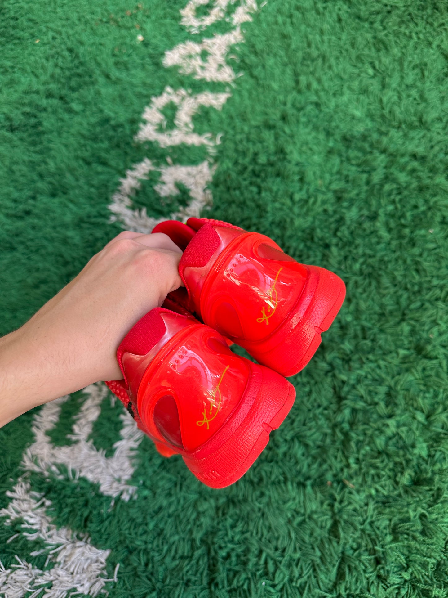 Kobe 6 Protro “Reverse Grinch”