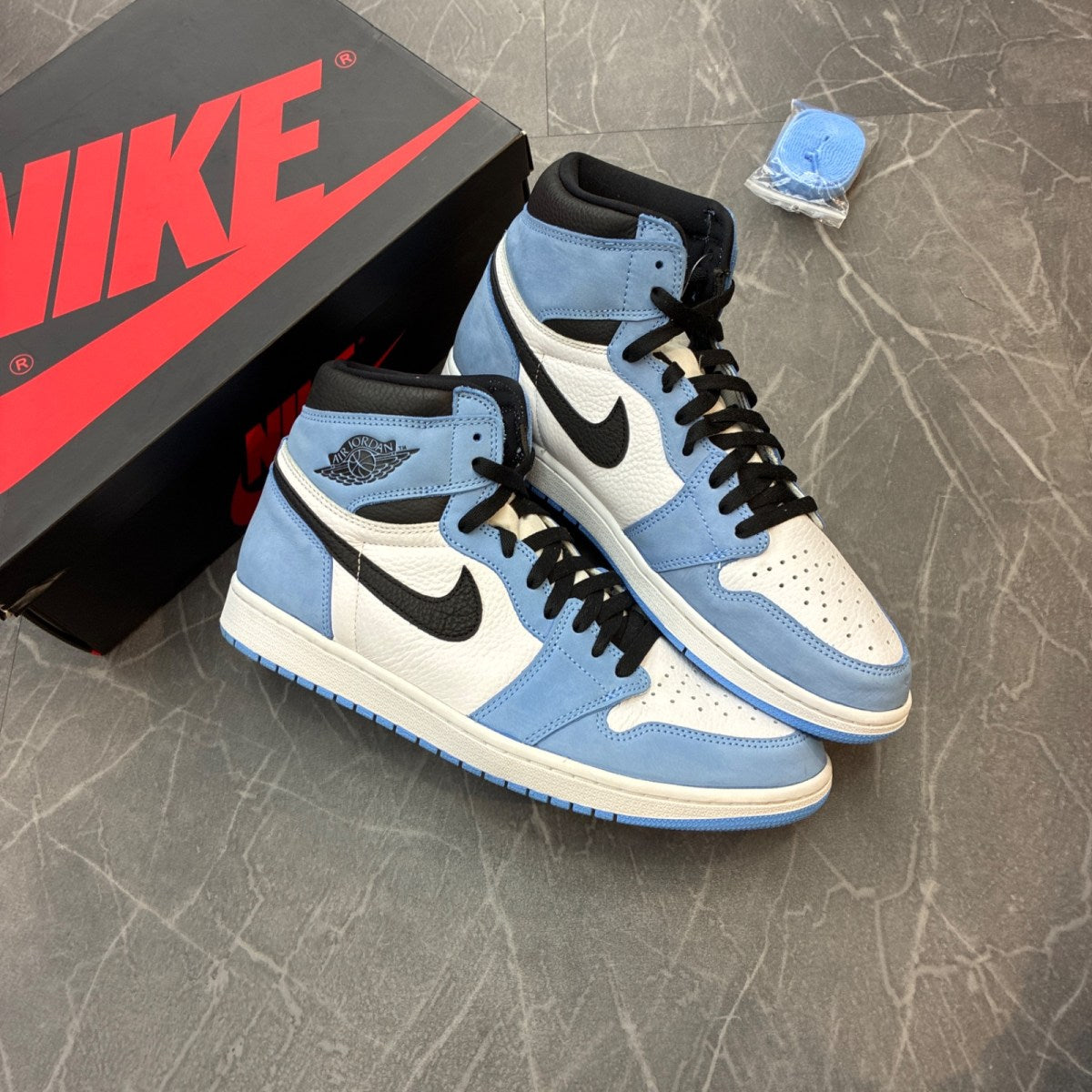 Jordan 1 Retro High OG University Blue - Image 6