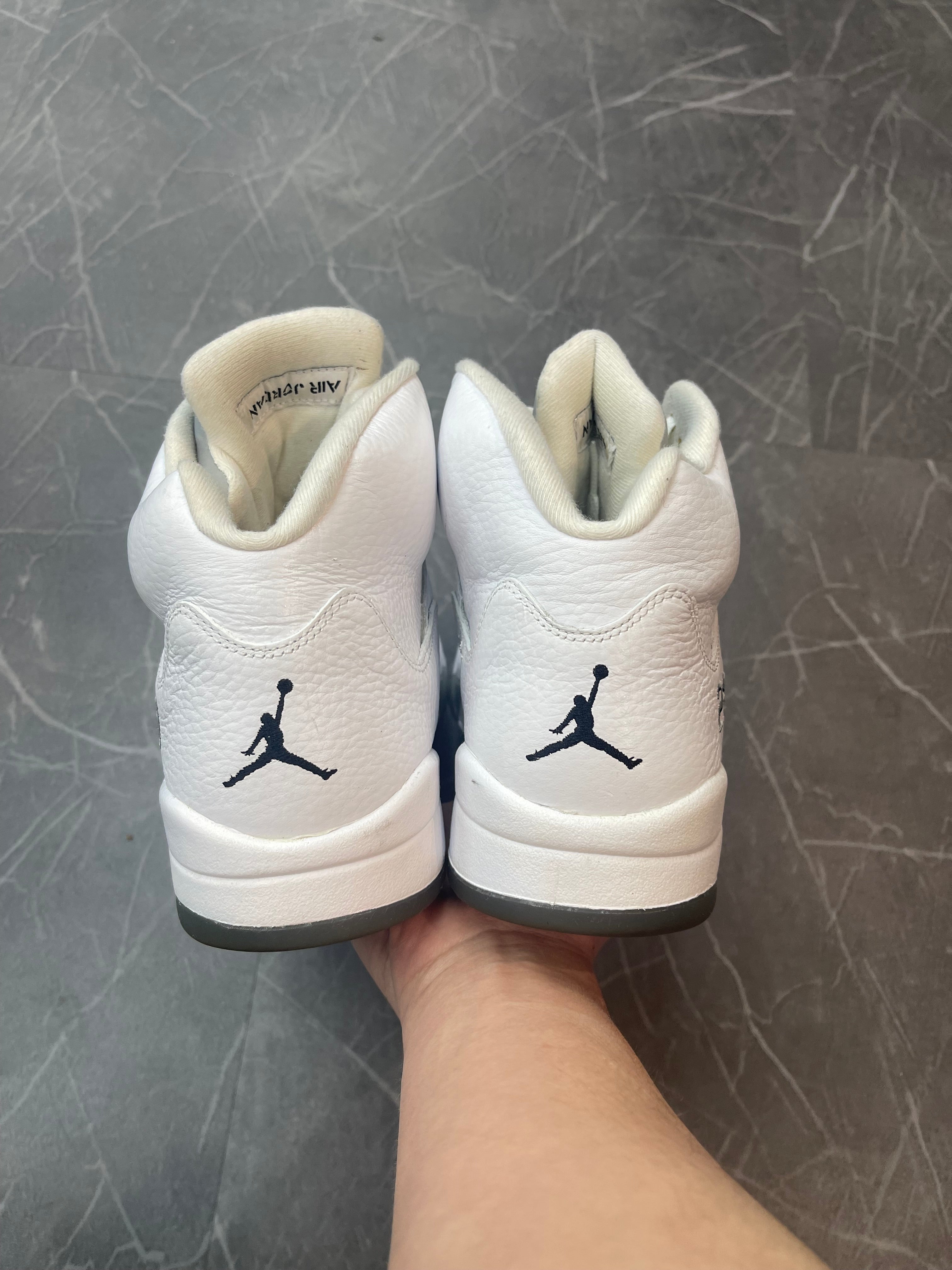 Jordan 5 “White Metallic” (2015)