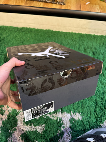 Jordan 4 “Fear” (2024)