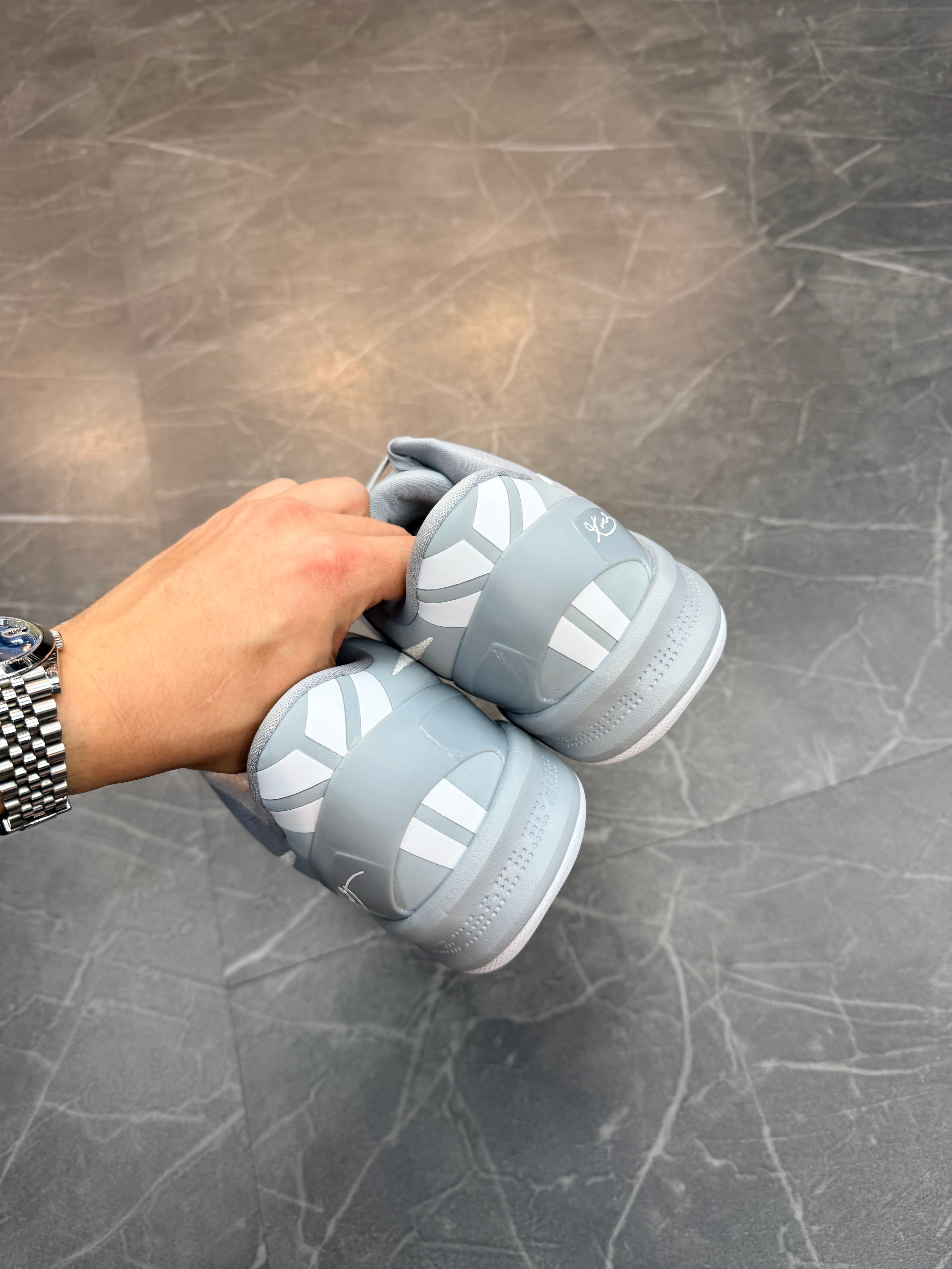 Kobe 8 Protro “Wolf Grey”