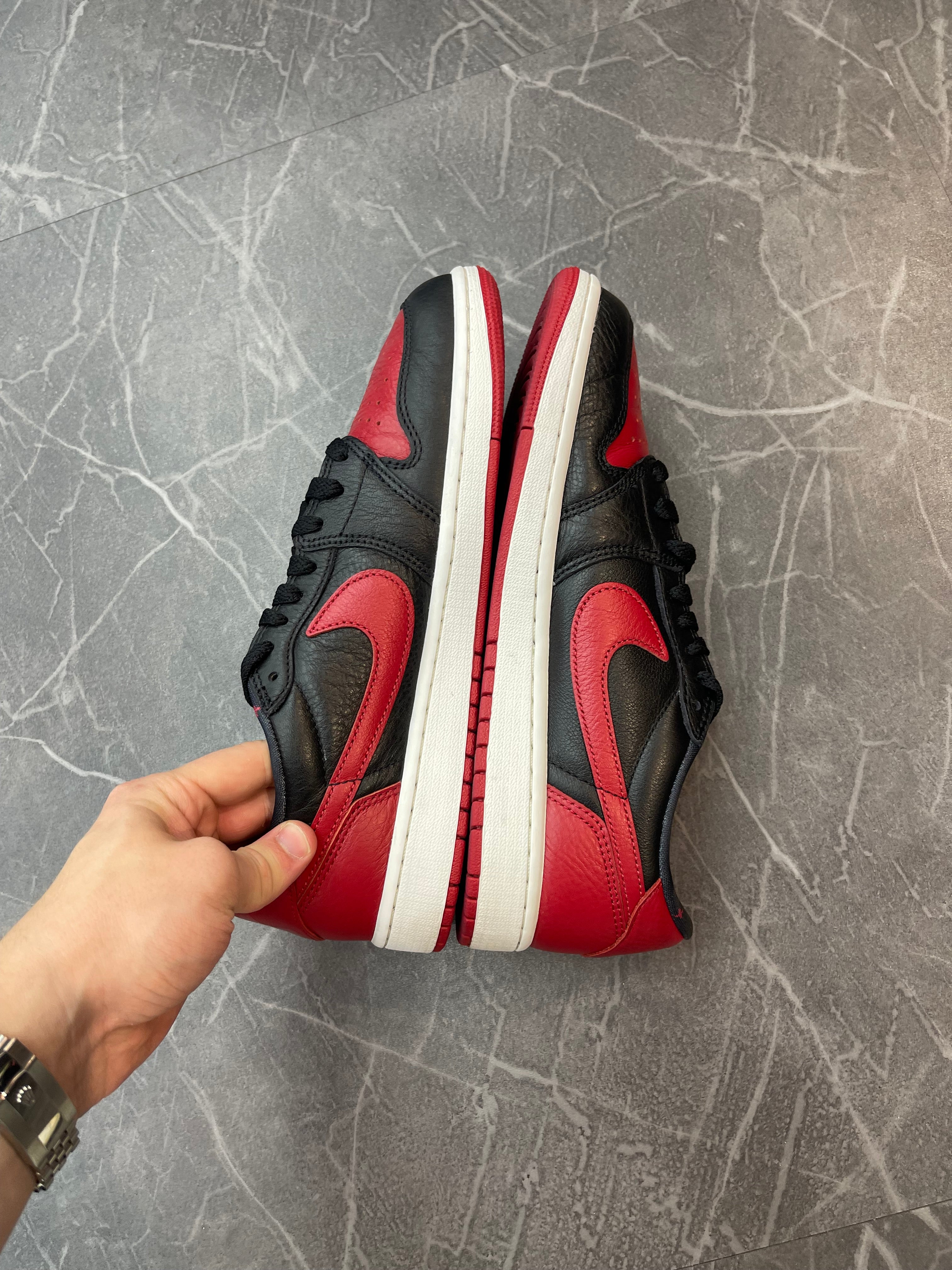 Jordan 1 Low “Banned”