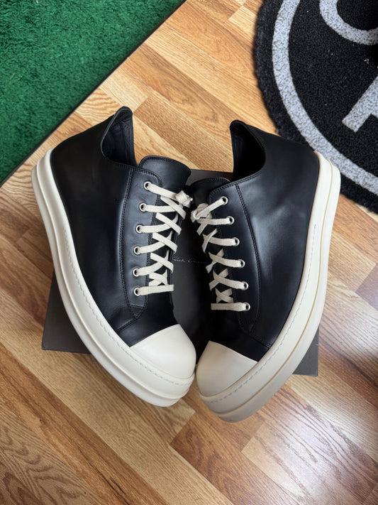 Rick Owen’s Low Top Sneaker Black Milk