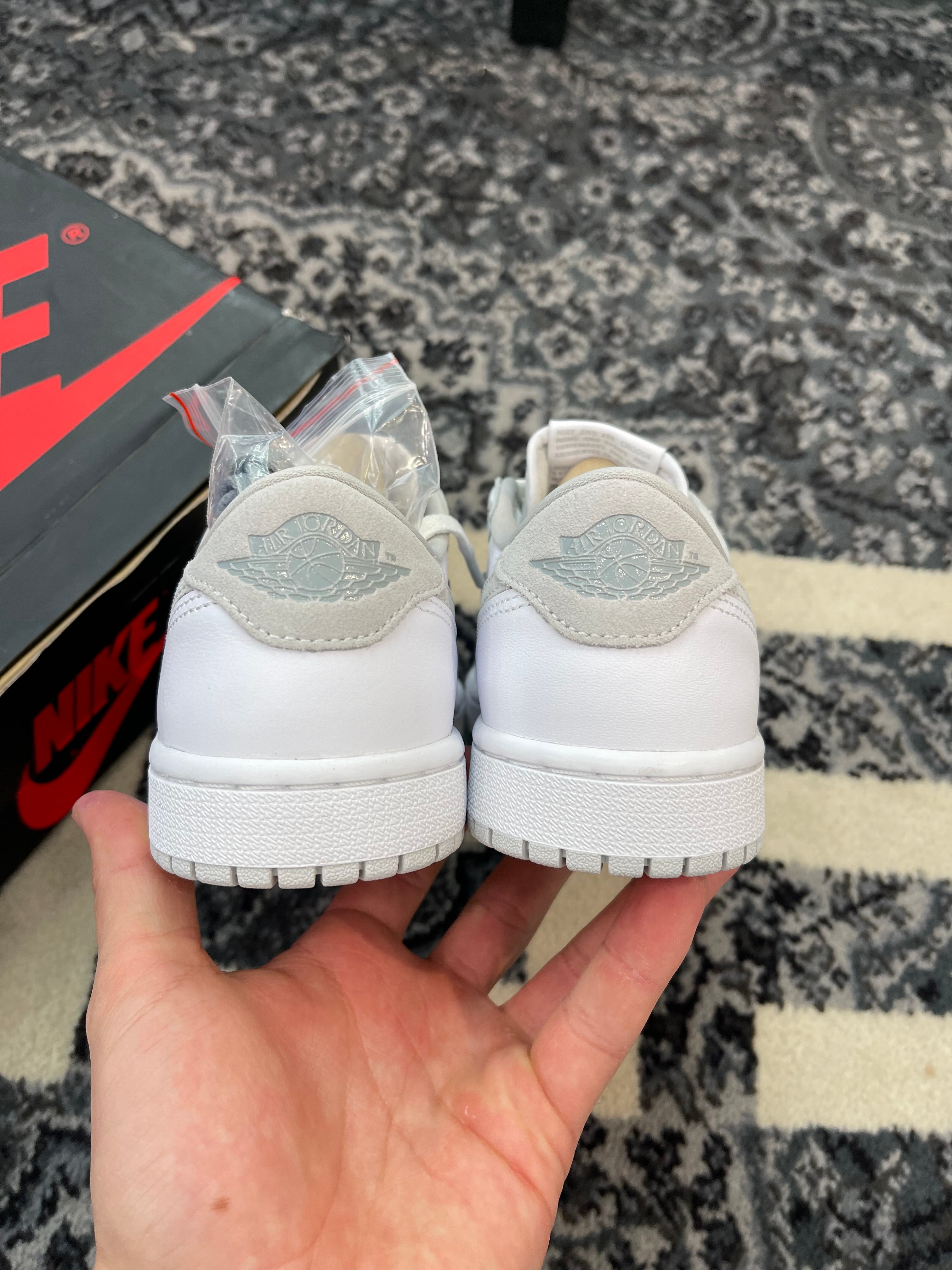 Jordan 1 Low OG “Neutral Grey”