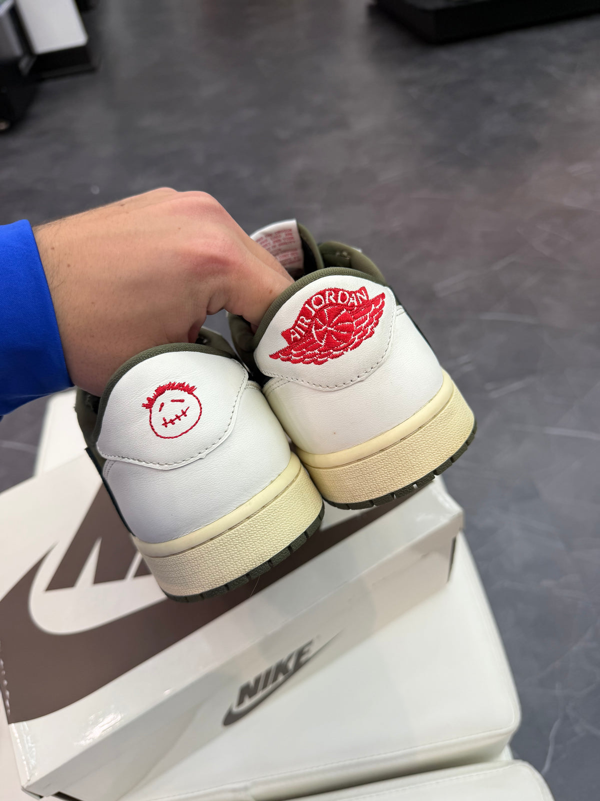 Jordan 1 Low Travis Scott Medium Olive