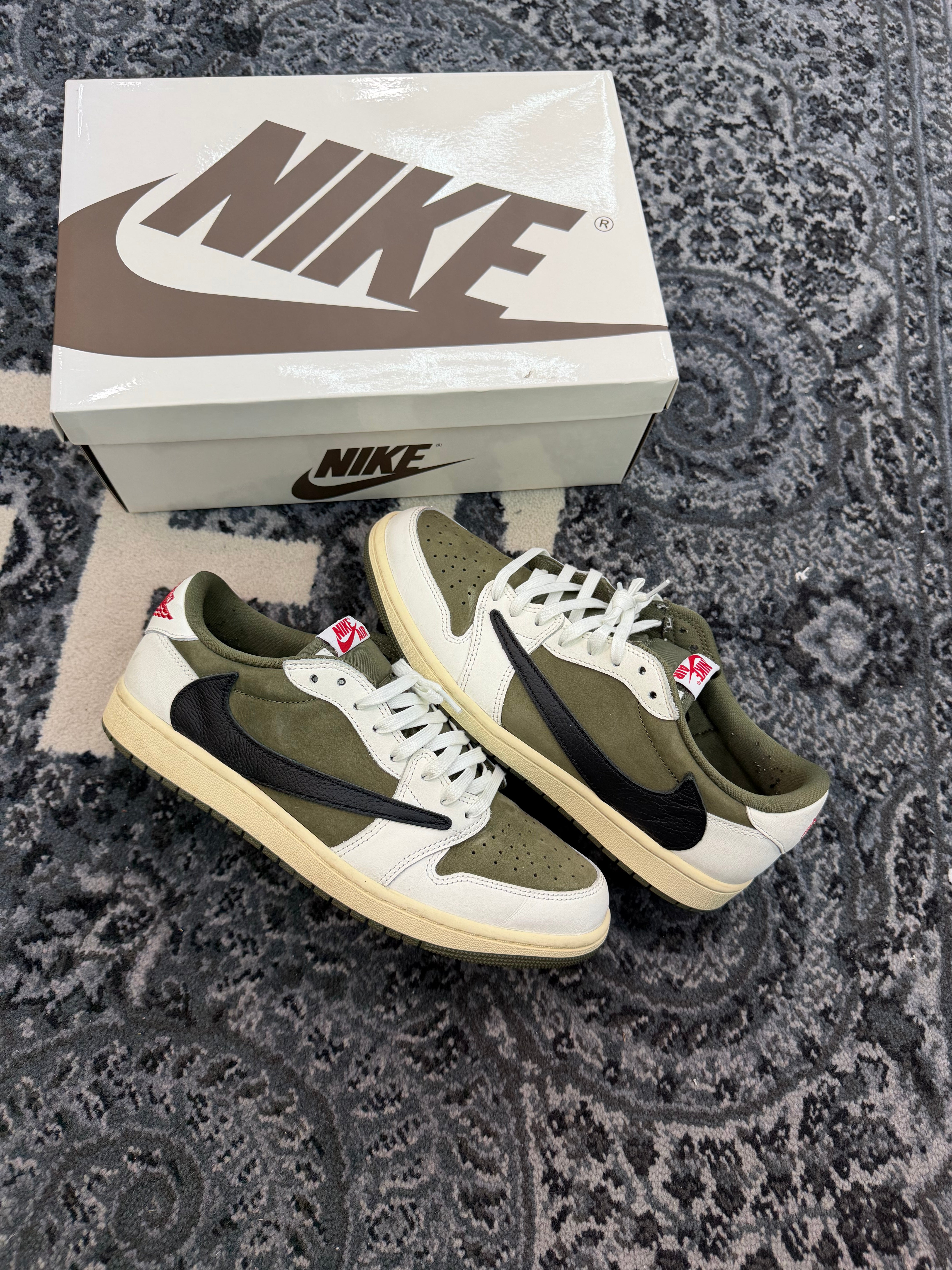 Jordan 1 Low x Travis Scott “Medium Olive”