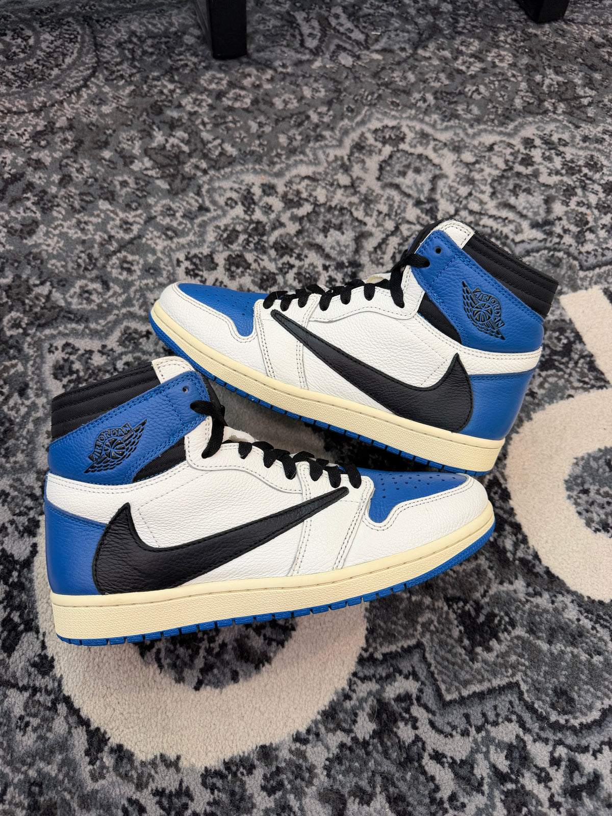 Jordan 1 High x Travis Scott “Fragment”