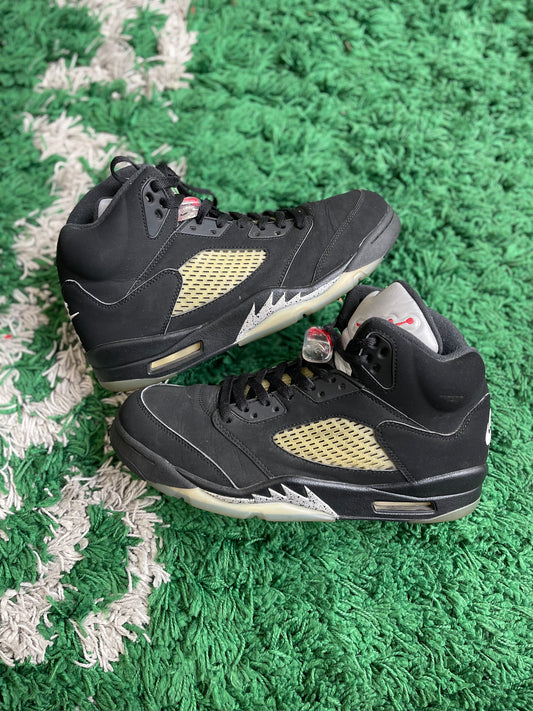 Jordan 5 “Black Metallic” (2016)
