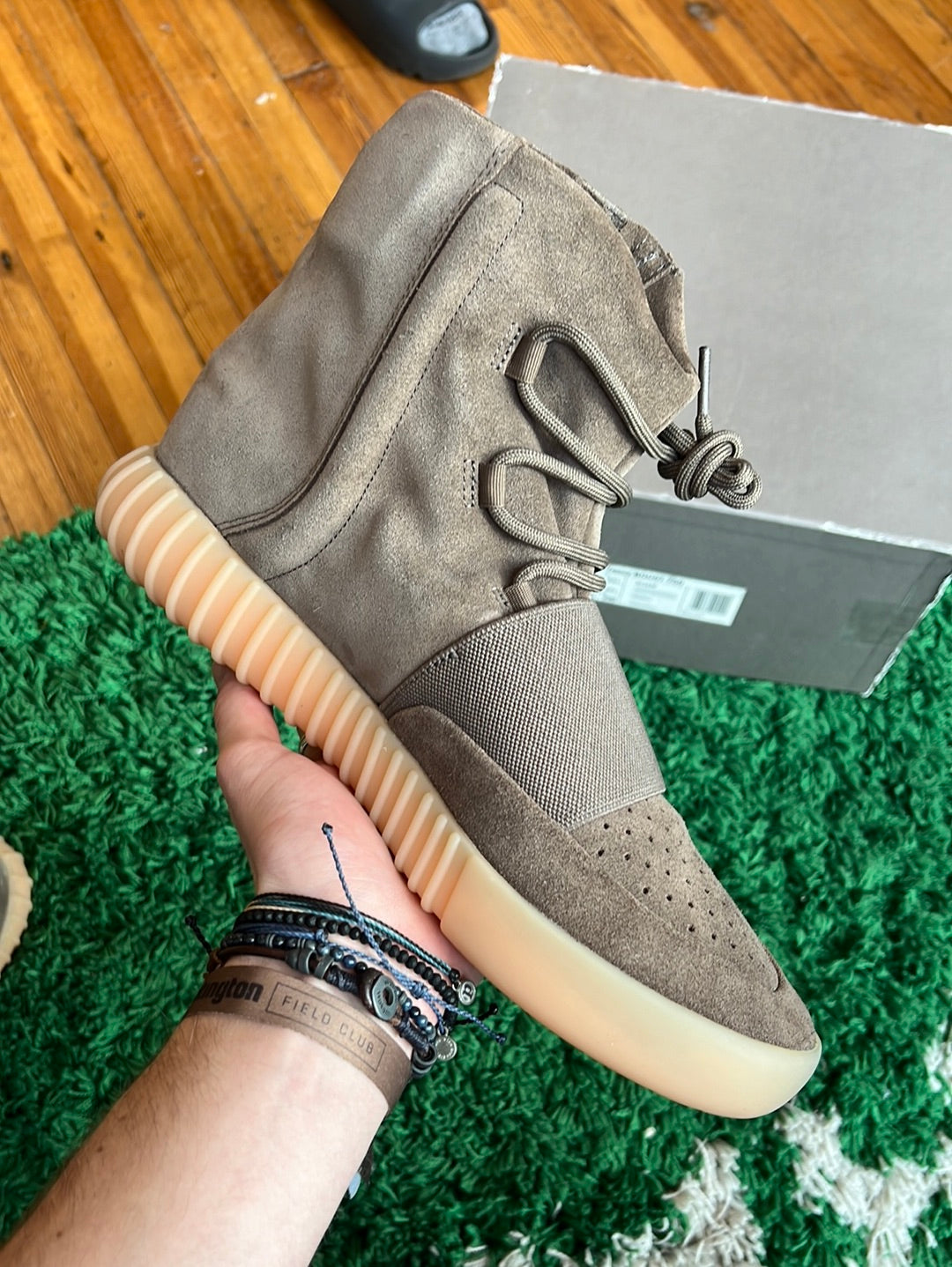 Yeezy 750 “Chocolate”