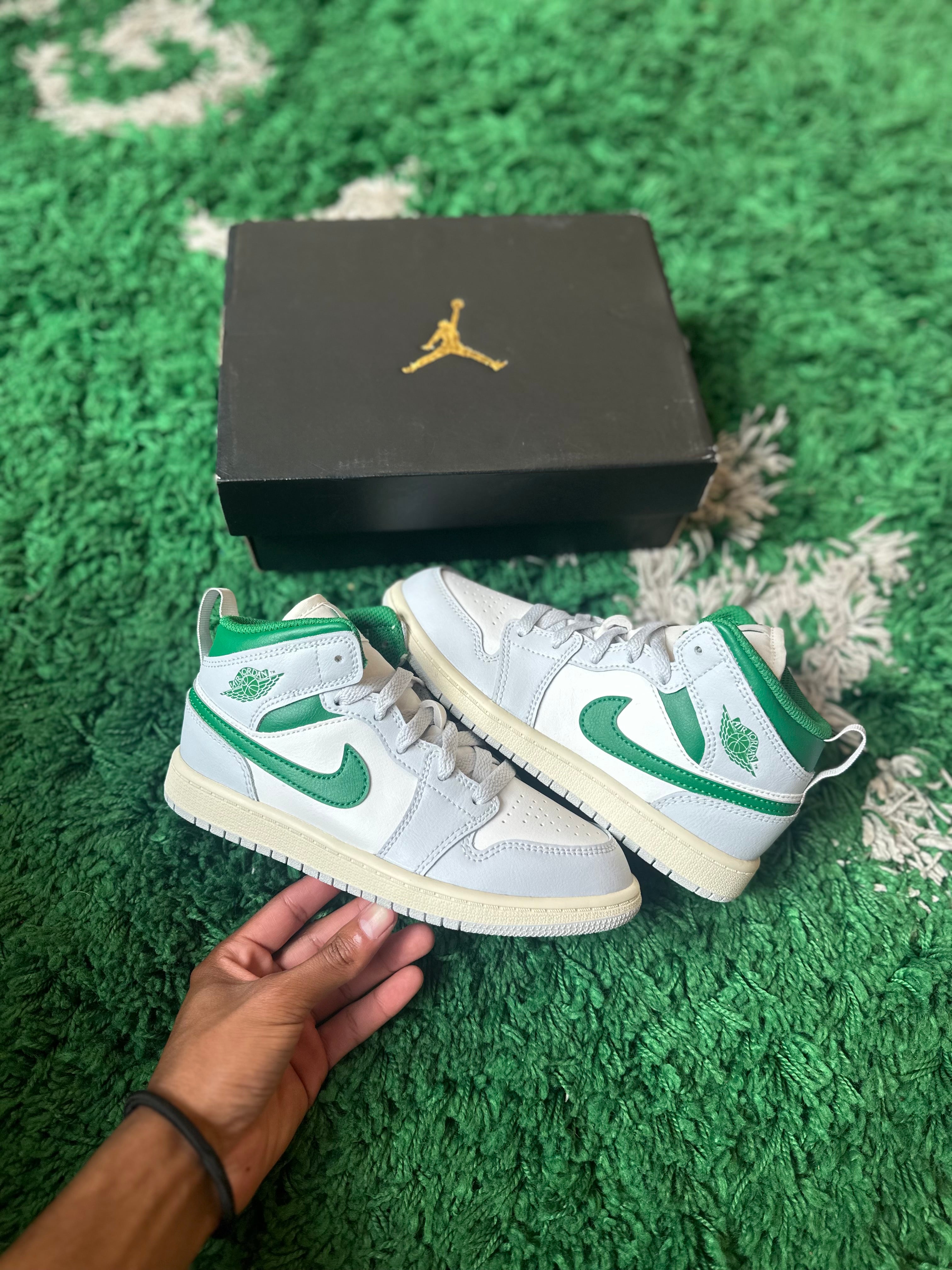 Jordan 1 MID “Summit White Sail Green” PS