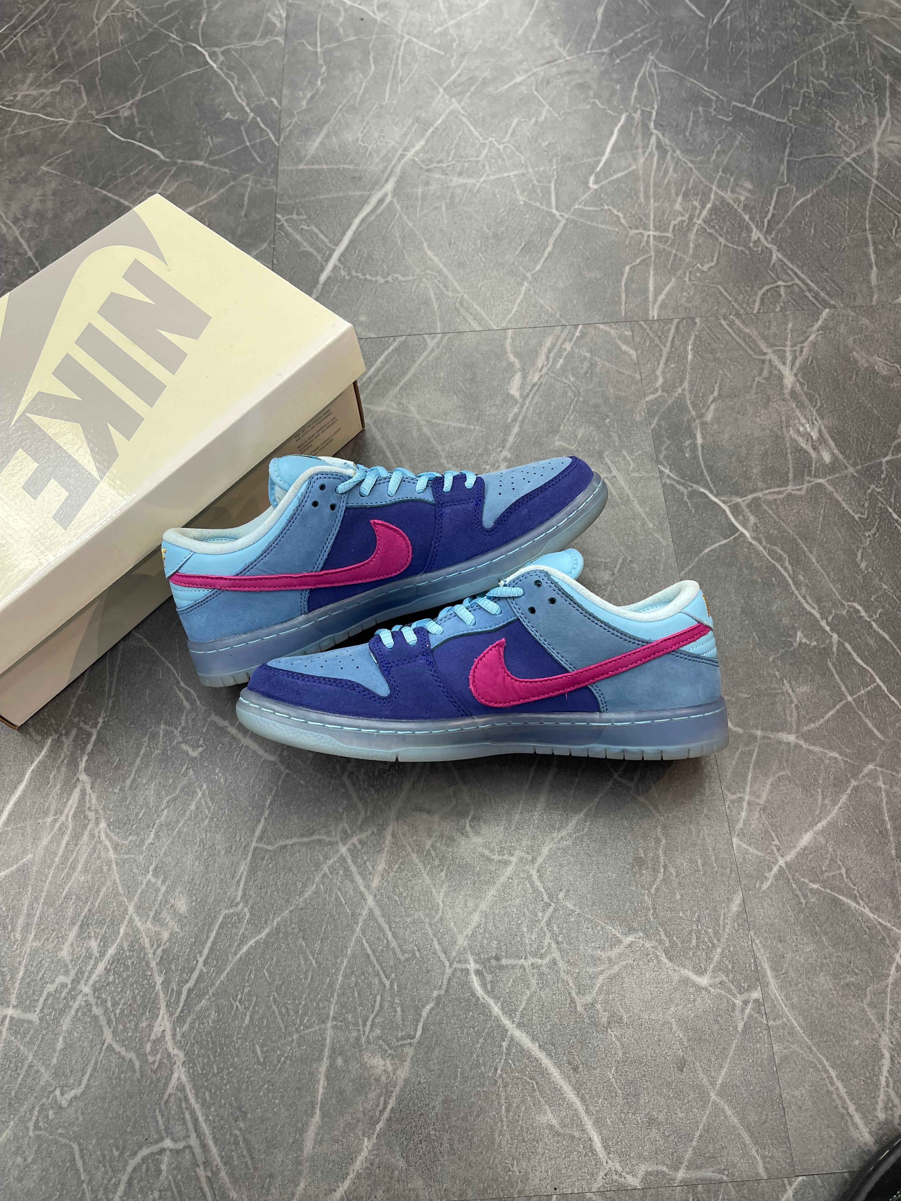 Nike SB Dunk Low “Run The Jewels”