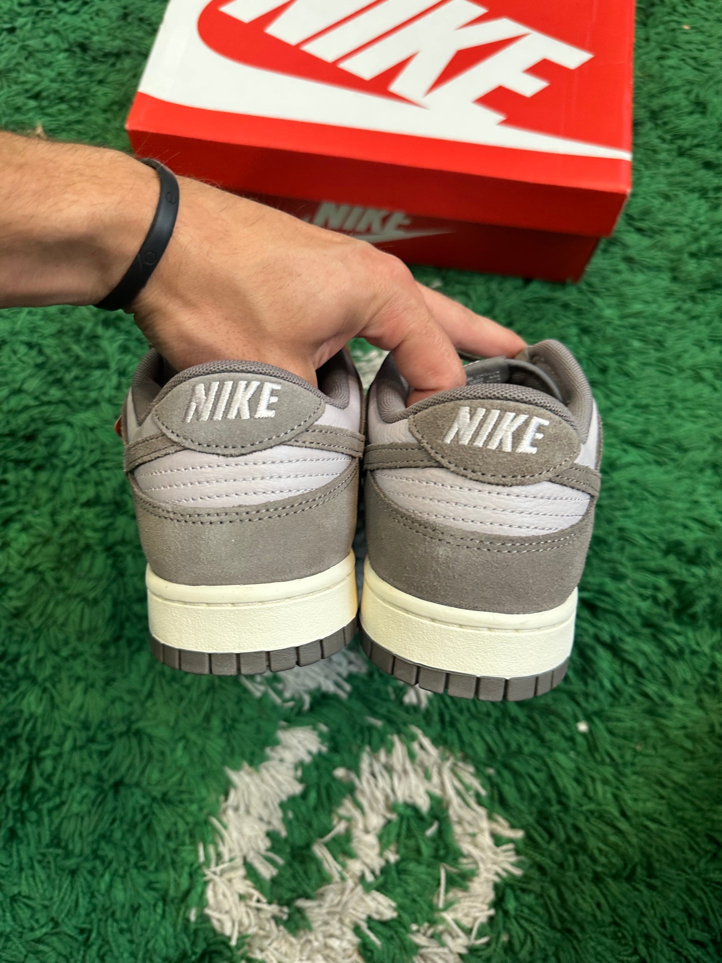 Nike Dunk Low SE “Platinum Violet Cave Stone”