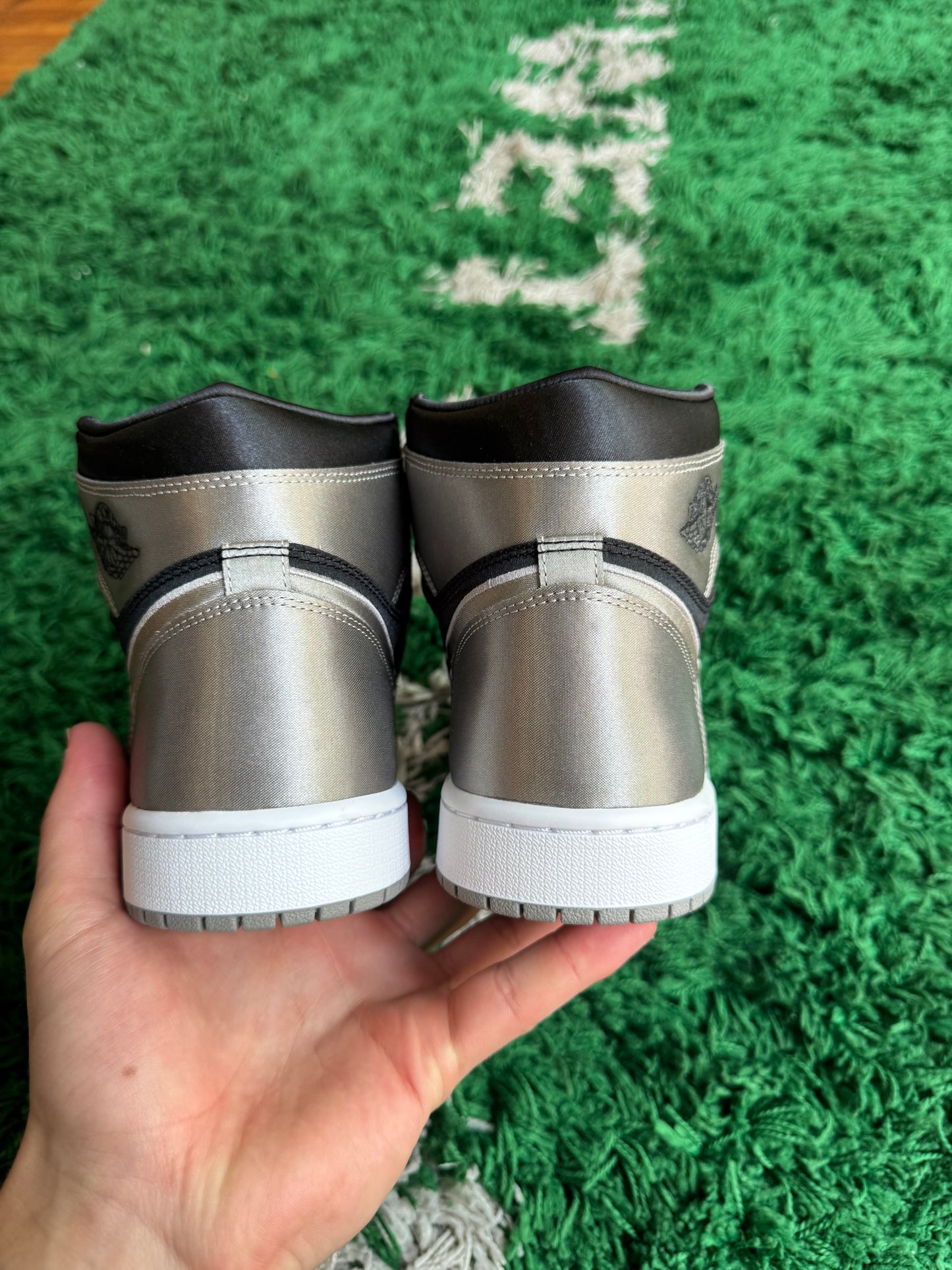 Jordan 1 High “Satin Shadow Grey”